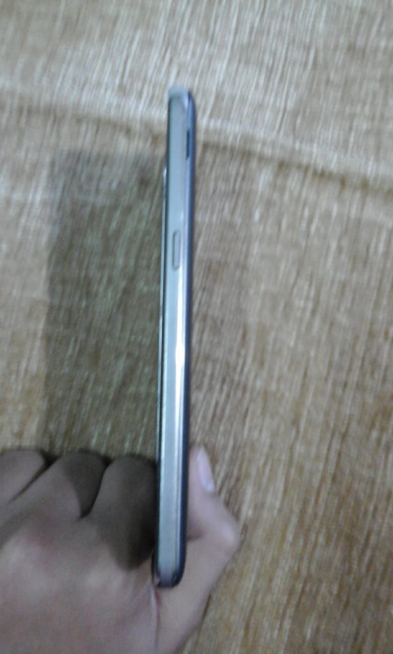(استعمال خفيف)samsung grand prime فضي
لا تنسَ أنك شاهدت هذا الإعلان في عنكبوت
موبيل samsung g...
