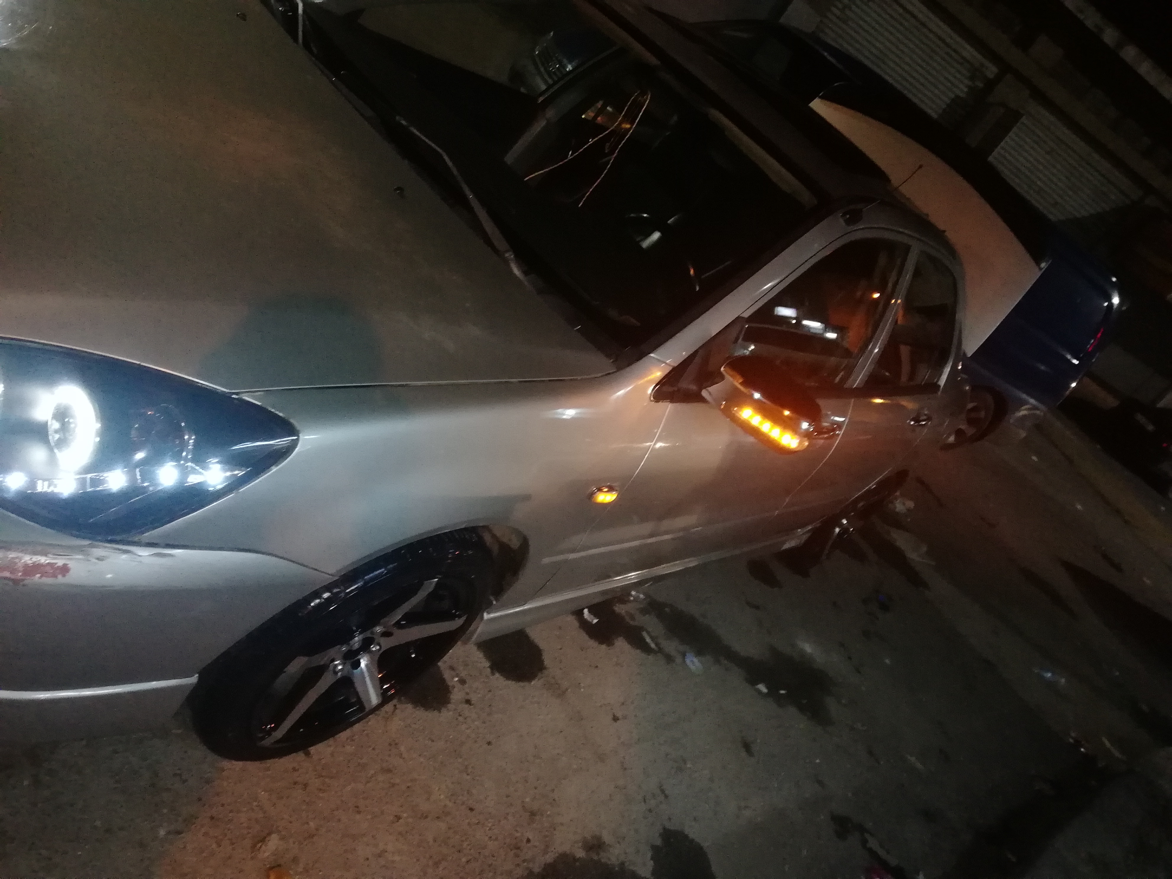 ميتسوبيشي لا نسر 2004 اربع جيد معدله من البوز للطيز فحصها اربعه جيد
لا تنسَ أنك شاهدت هذا الإعلان في عنكبوت...