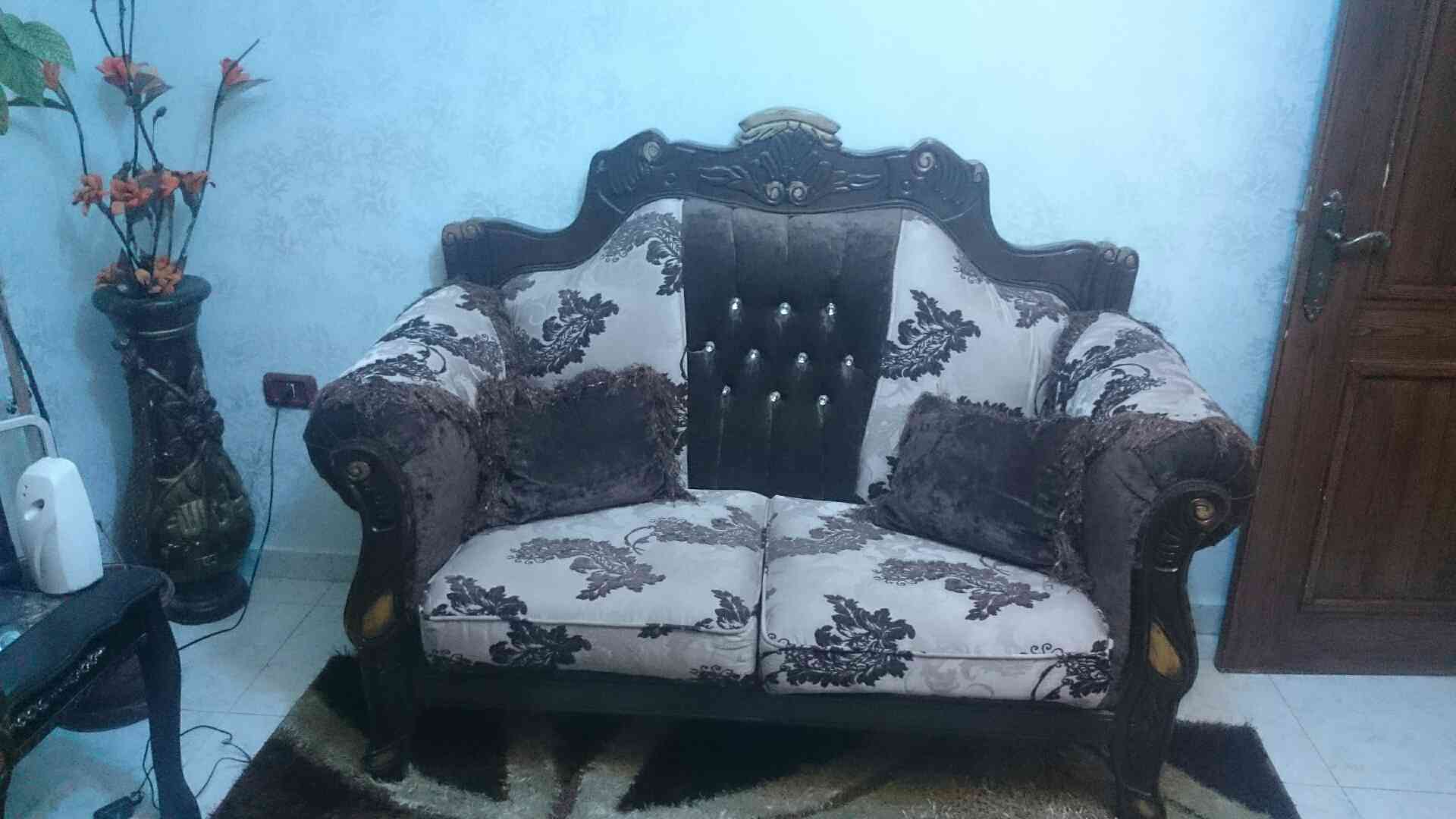 طقم كنب
لا تنسَ أنك شاهدت هذا الإعلان في عنكبوت
طقم كنب للبيع اسخدام قليل شبه جديد...