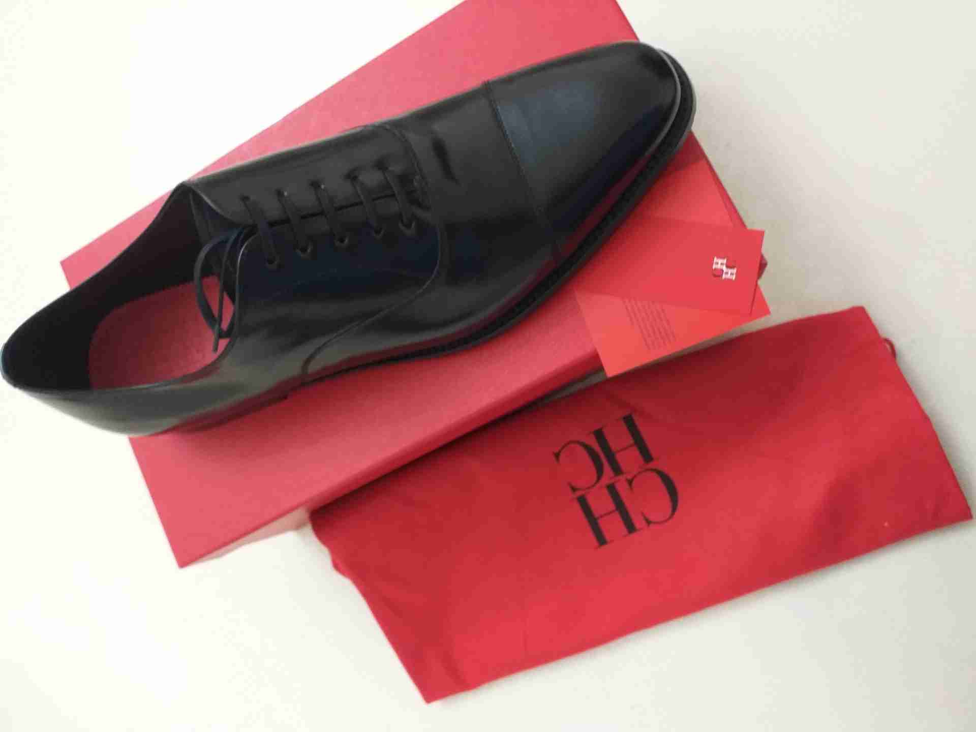 Carolina Herrera formal shoes
لا تنسَ أنك شاهدت هذا الإعلان في عنكبوت
oxford formal shoes for...