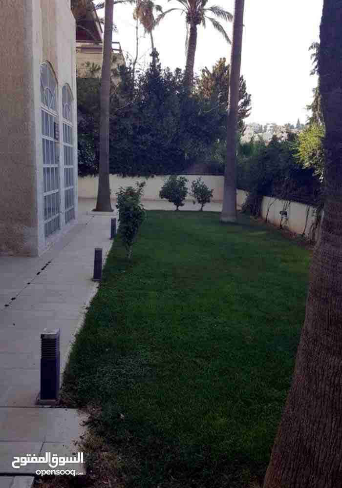 فيلااااااا مستقلة 1000م في عبدون للبيع المستعجل بدااااعي السفر
لا تنسَ أنك شاهدت هذا الإعلان في عنكبوت...