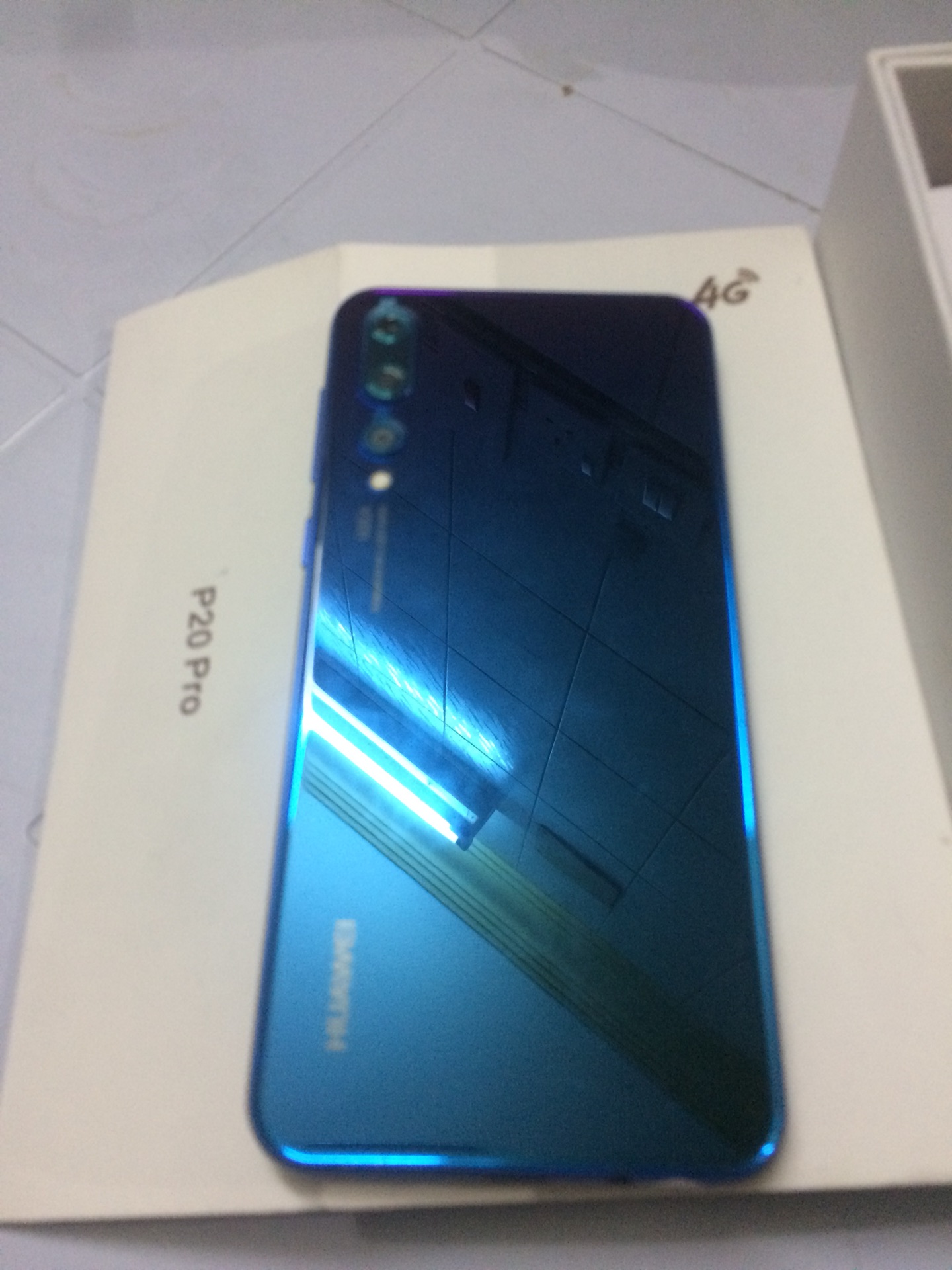 جوال هواوي p20 pro مقلد للاصلي                                            


	 				لا تنسَ أنك شاهدت هذا الإعلان في عنكبوت            
	 				
                                جوال هواوي p20  جديد ب...