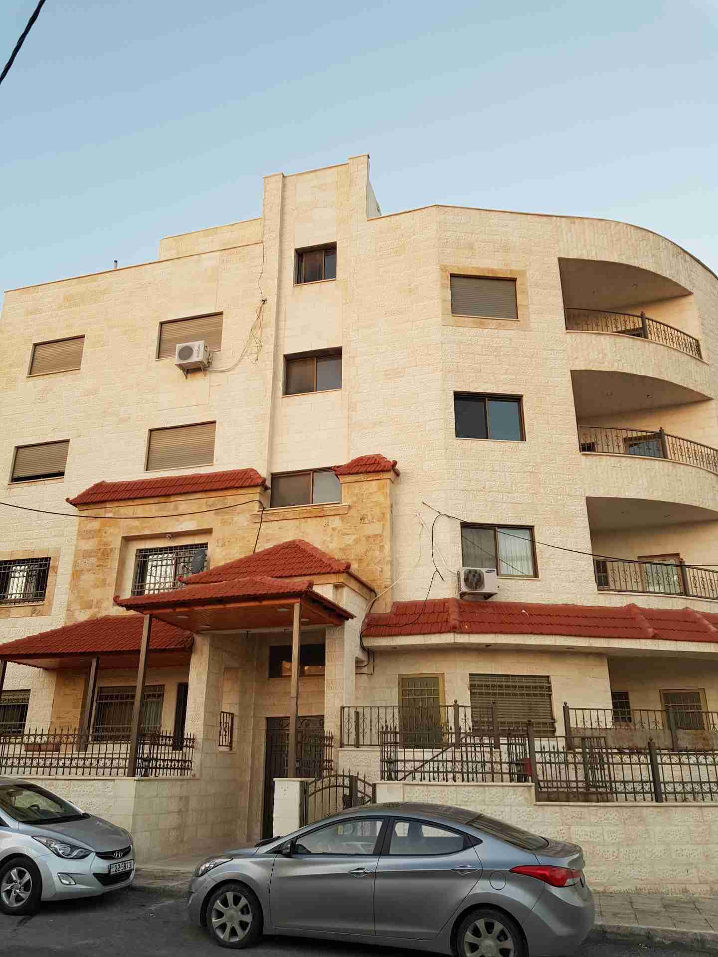 شقة تسوية مع ساحة خارجية و موقف خاص (جديدة غير مسكونة سابقا) للإيجار                                            


	 				لا تنسَ أنك شاهدت هذا الإعلان في عنكبوت...
