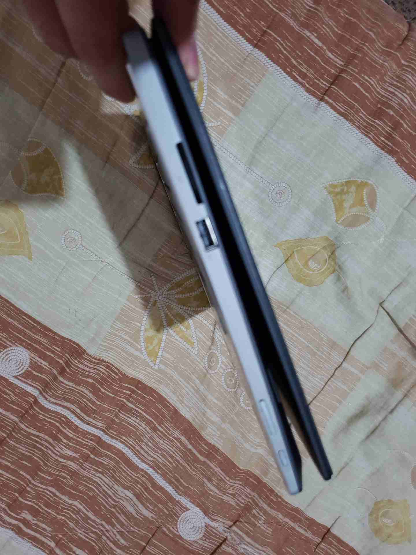 Dell Inspiron 13 2-in-1 convertible laptop/tablet i7
لا تنسَ أنك شاهدت هذا الإعلان في عنكبوت
Dell...