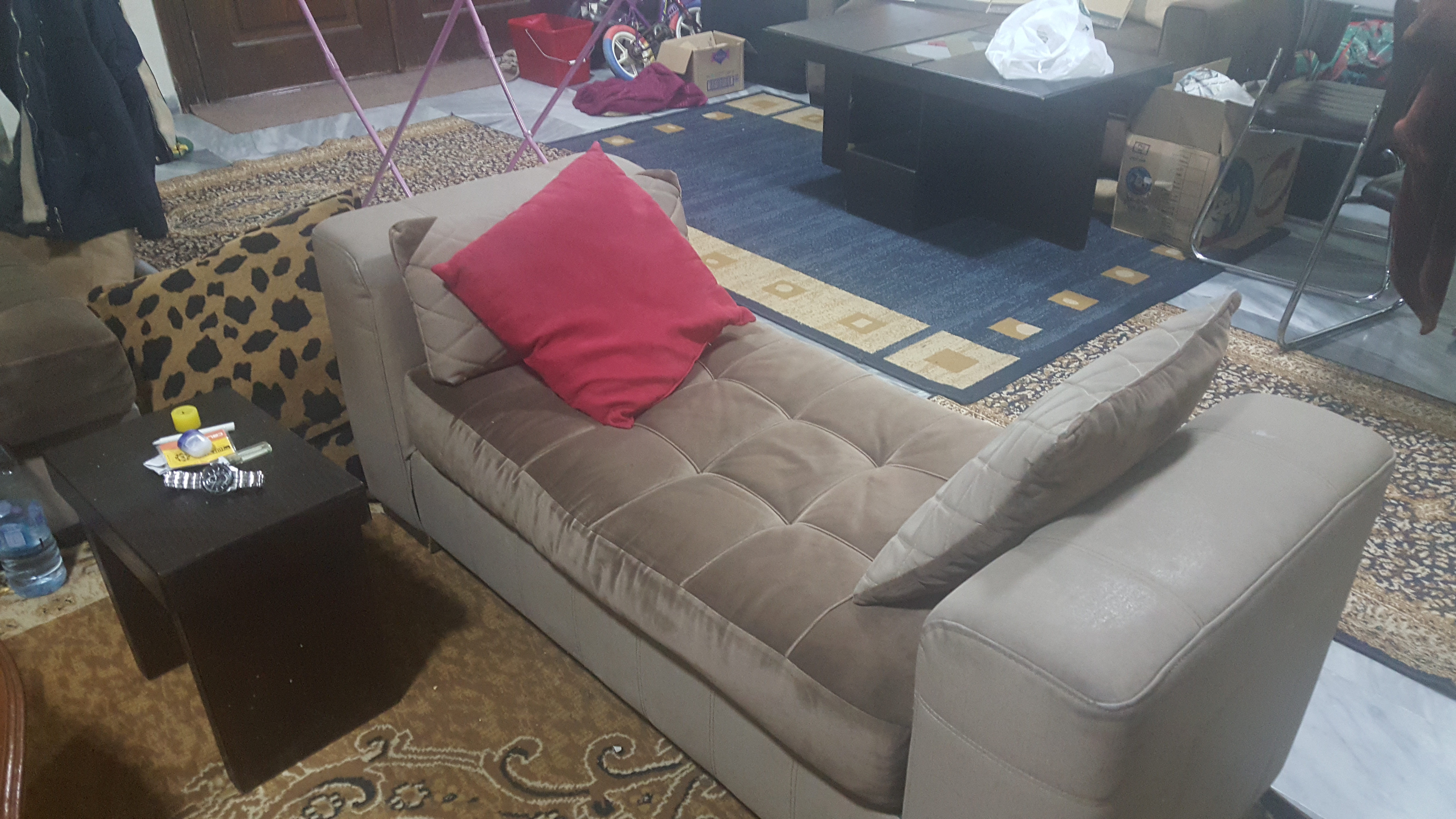 طقم كورنر                                            


	 				لا تنسَ أنك شاهدت هذا الإعلان في عنكبوت            
	 				
                                كورنر للبيع مستععل بحاجة دراي كلين قوي ويتح...