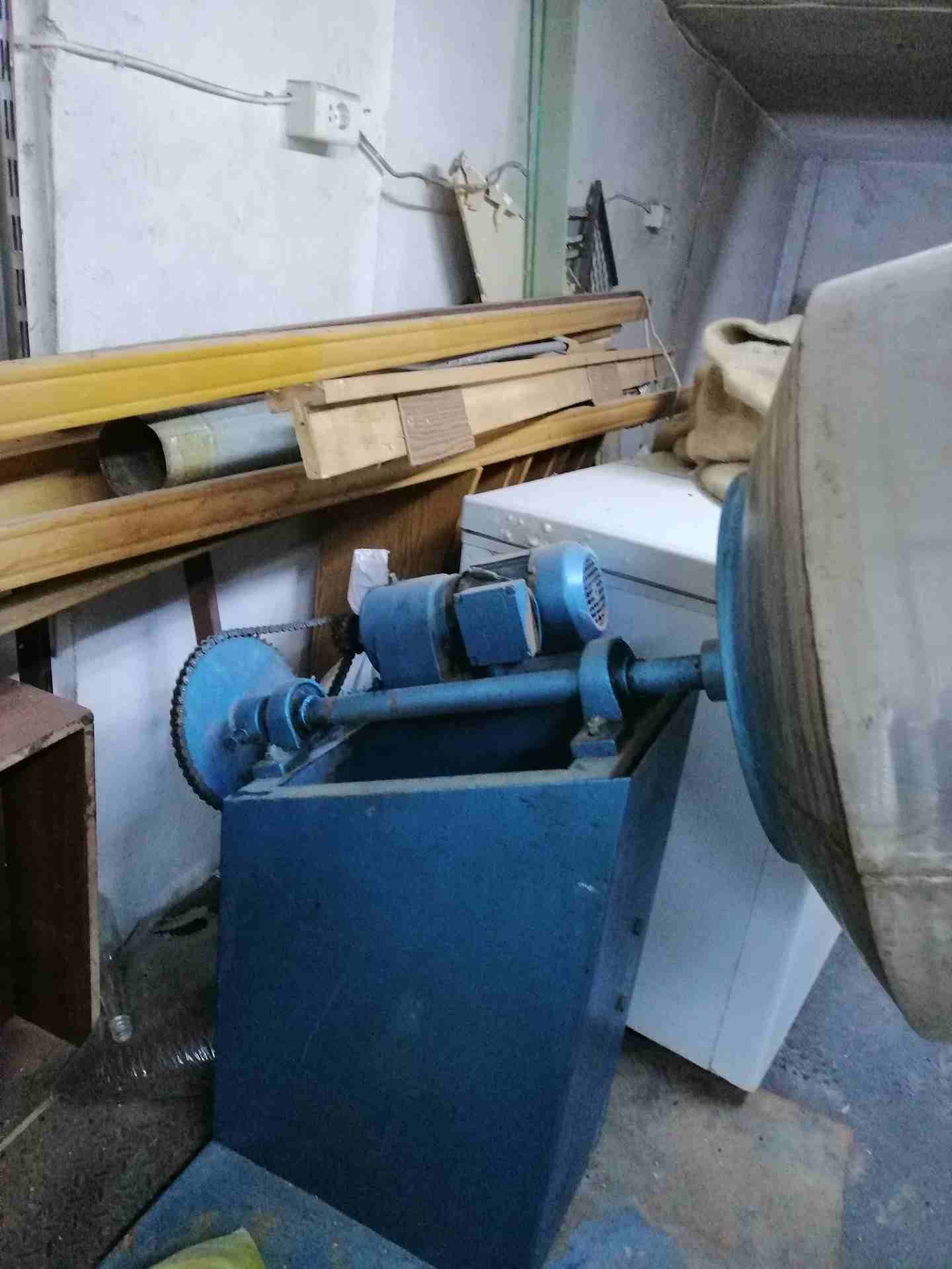 حماصه بزر وبياته بزر
لا تنسَ أنك شاهدت هذا الإعلان في عنكبوت
نضاف وشغالات ستانلس
الحماصه 15 ك م...