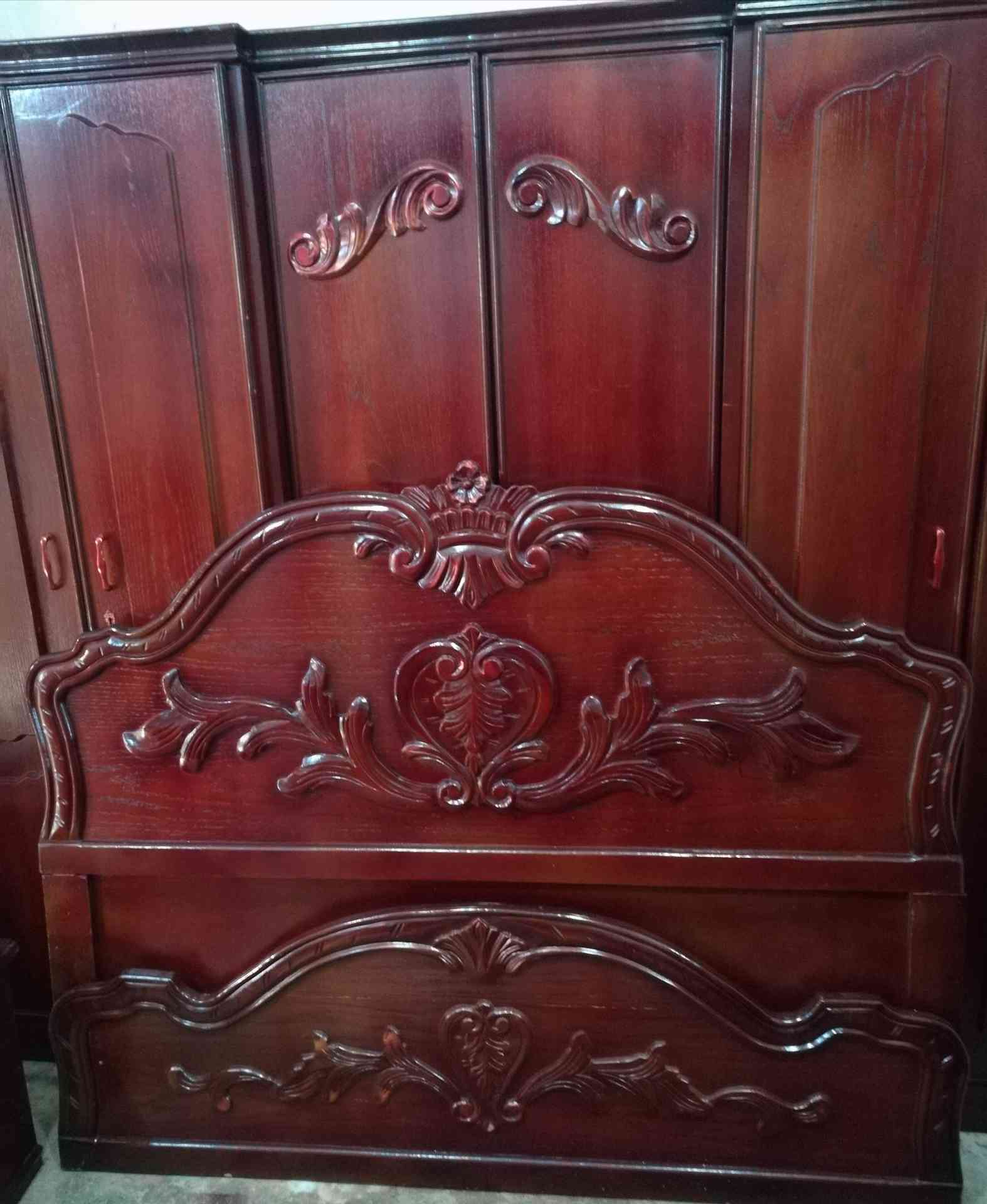 غرفة نوم لاتيه 24 قشره بلوط بحاله الوكالة تفصيل بسعر مغري 270دينار
لا تنسَ أنك شاهدت هذا الإعلان في عنكبوت...