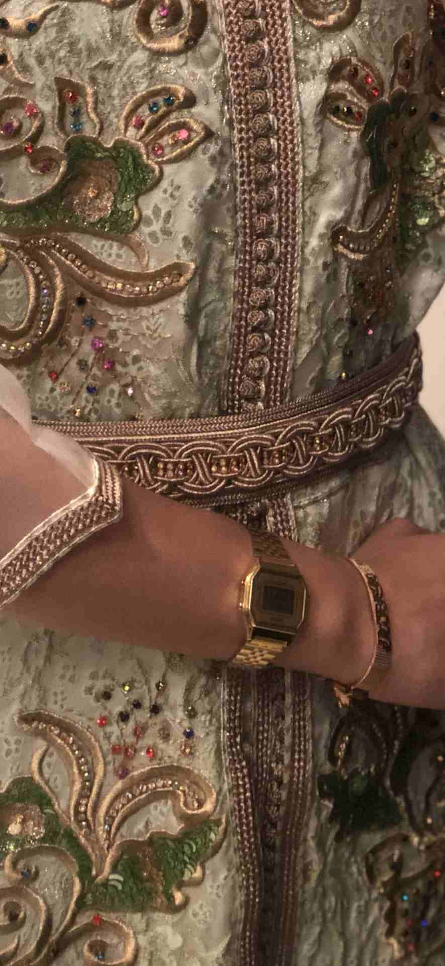 قفطان مغربي اجدد قماش و خرز و مميز جداً، شي خيالي
لا تنسَ أنك شاهدت هذا الإعلان في عنكبوت
قفطان م...