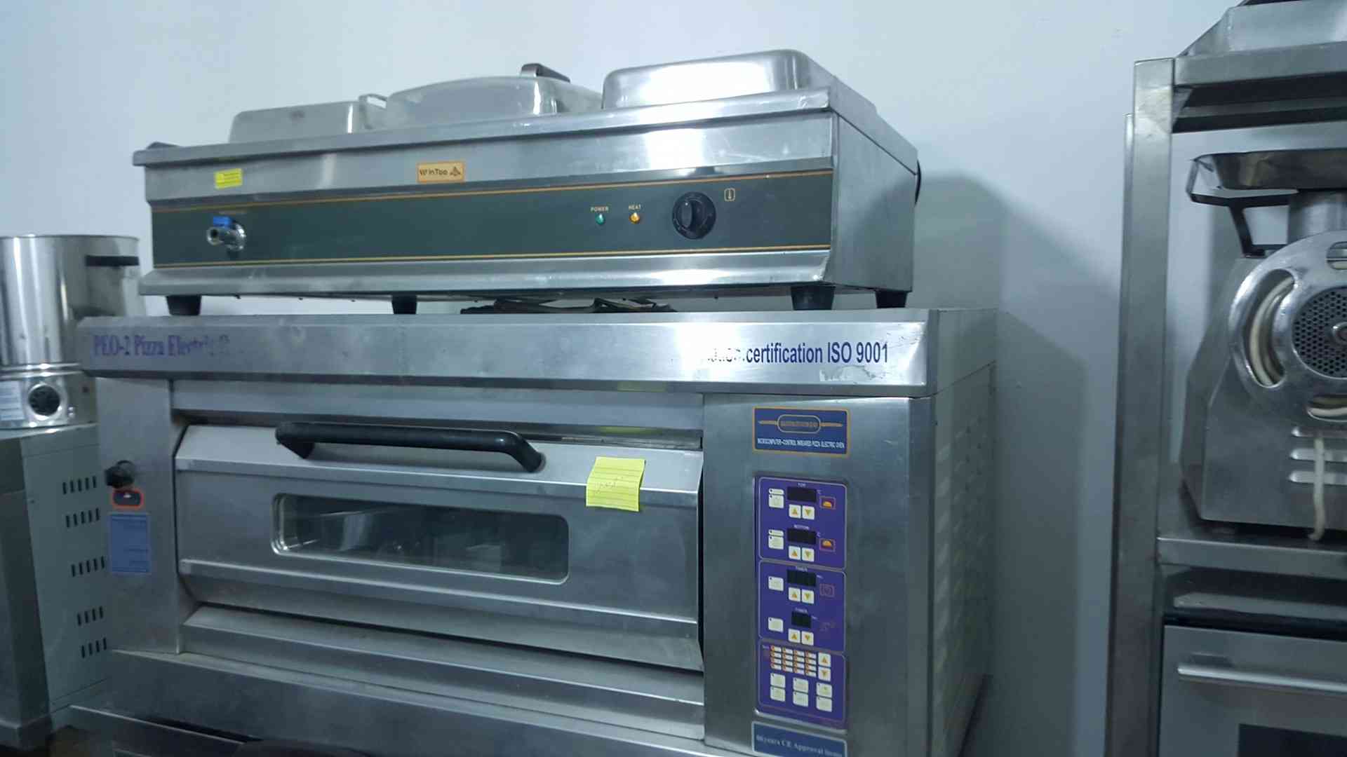 تجهيز مطاعم
لا تنسَ أنك شاهدت هذا الإعلان في عنكبوت
تجهيز المطاعم بكامل العدد والمستلزمات...
