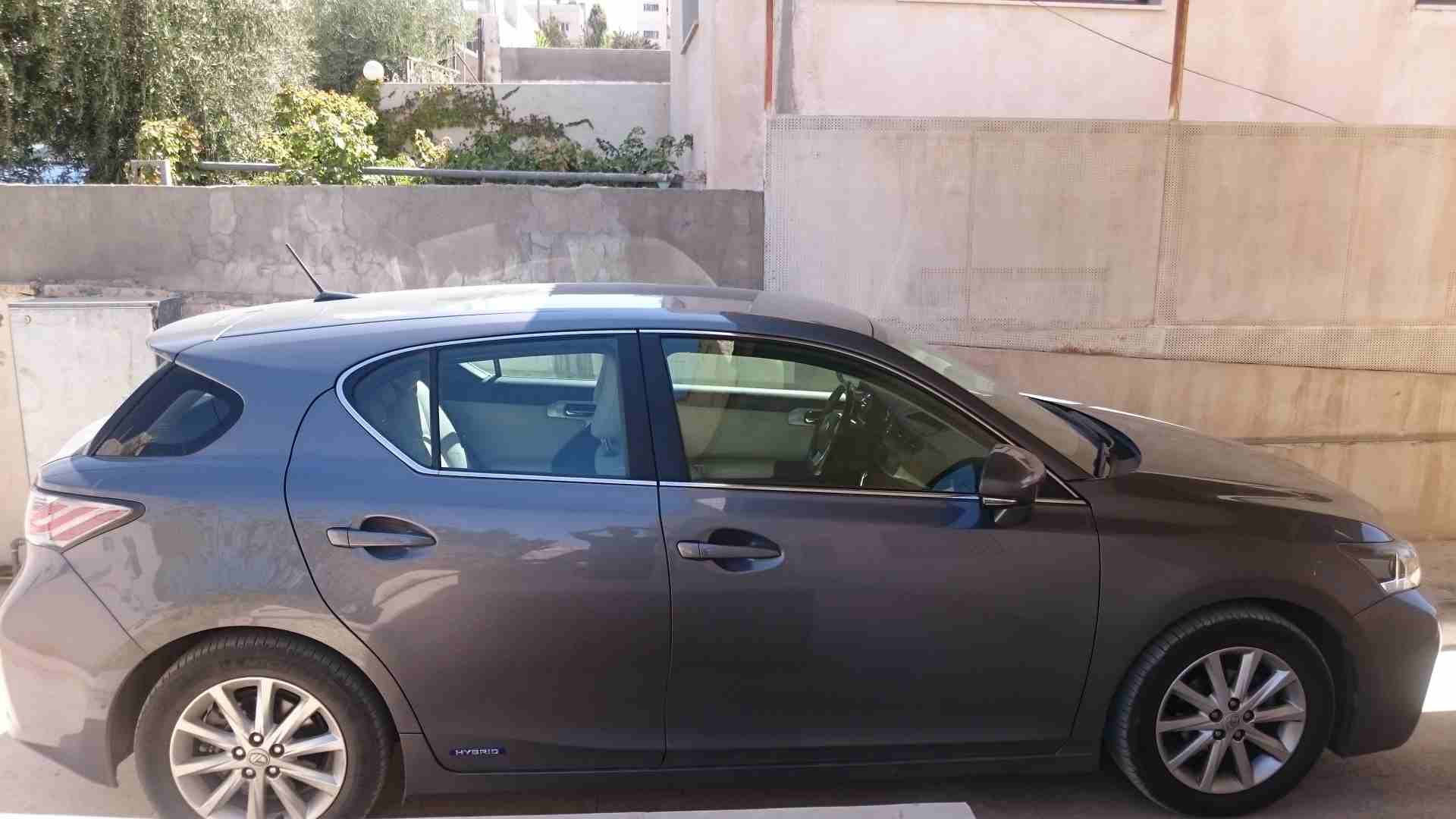 Lexus CT200h فحص كامل
لا تنسَ أنك شاهدت هذا الإعلان في عنكبوت
لكزس سي تي موديل 2012 فل الفل ما عد...