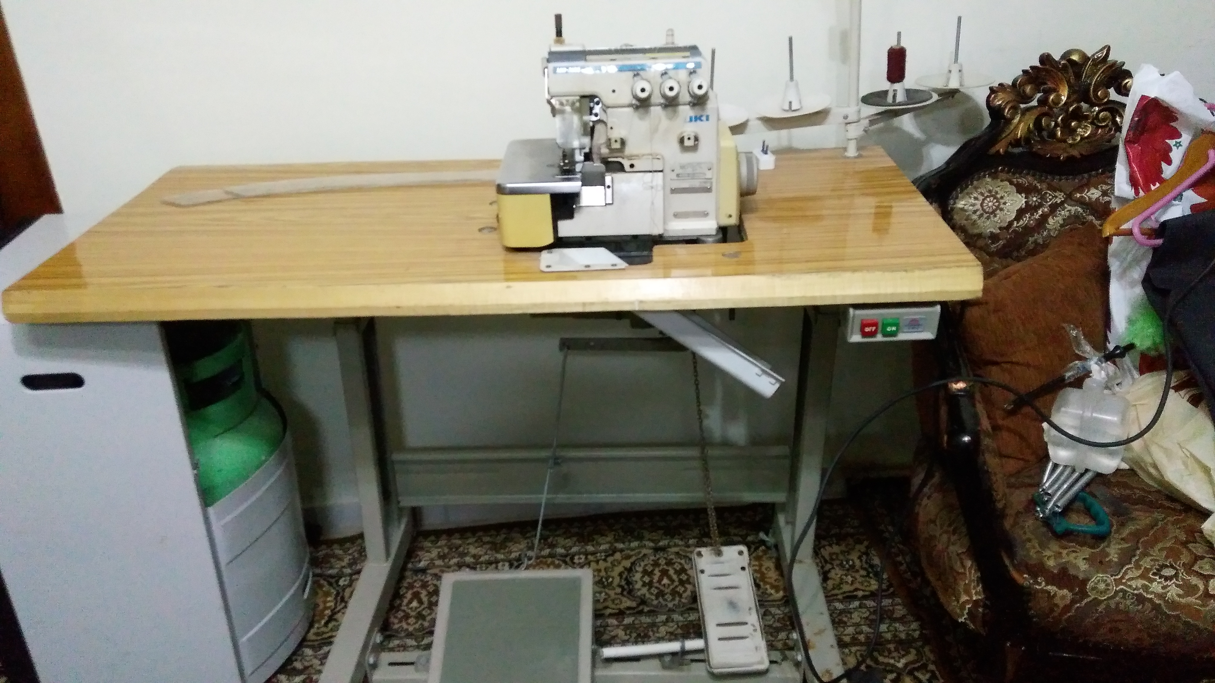 ماكينات ولوازم خياطة مستعملة للبيع بحالة جيدة جدا                                            


	 				لا تنسَ أنك شاهدت هذا الإعلان في عنكبوت            
	 				
                                ماك...