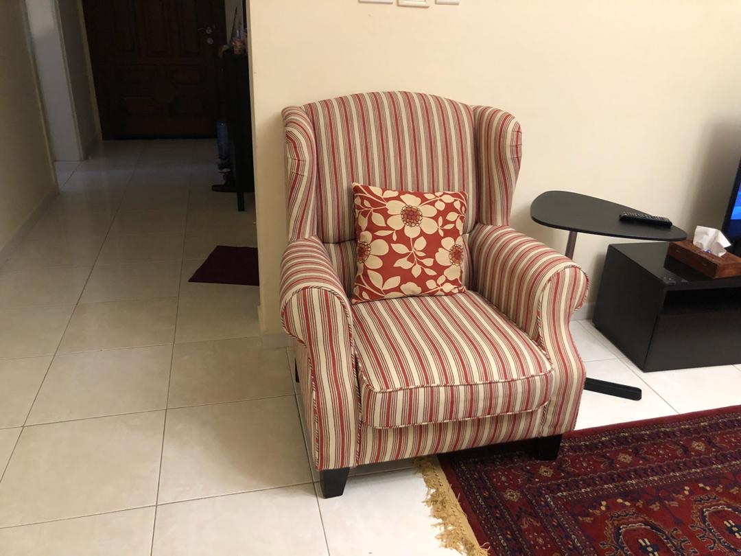 طقم كنب هوم سنتر مع طاولات و انارة ايكيا                                            


	 				لا تنسَ أنك شاهدت هذا الإعلان في عنكبوت            
	 				
                                كنبة ثلاثية...