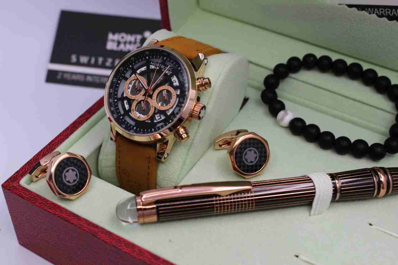 طقم مونت بلانك
لا تنسَ أنك شاهدت هذا الإعلان في عنكبوت
*MONTBLANC*
*اطقم مونت بلانك رجالي*
*مخمل...