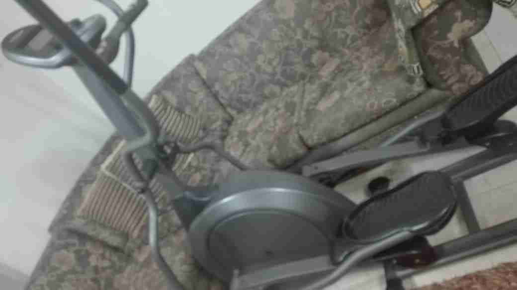 جهاز رياضي Elliptical Training صناعة امريكيه نوع  POLAR                                            


	 				لا تنسَ أنك شاهدت هذا الإعلان في عنكبوت...