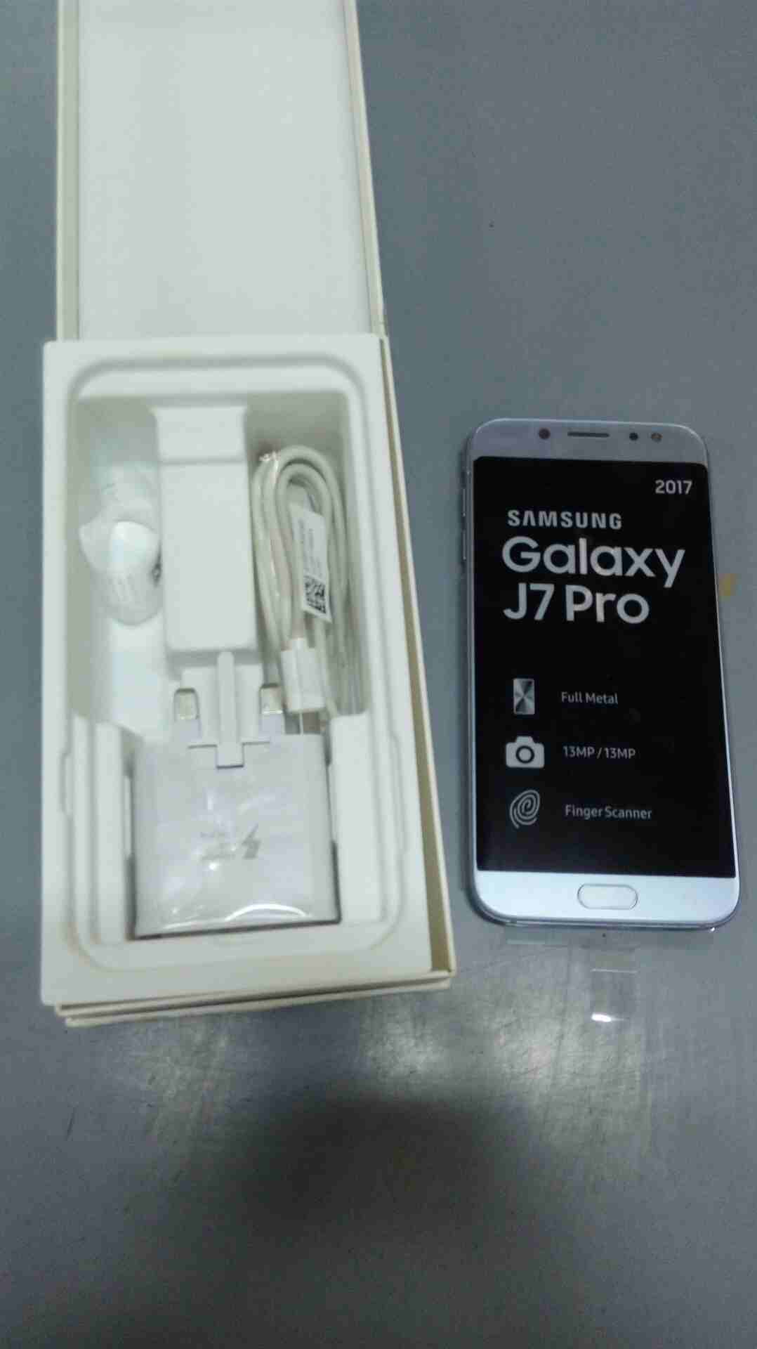 samsung j7 pro                                            


	 				لا تنسَ أنك شاهدت هذا الإعلان في عنكبوت            
	 				
                            samsung j7 pro silver blue 64gb 
only 8 da...
