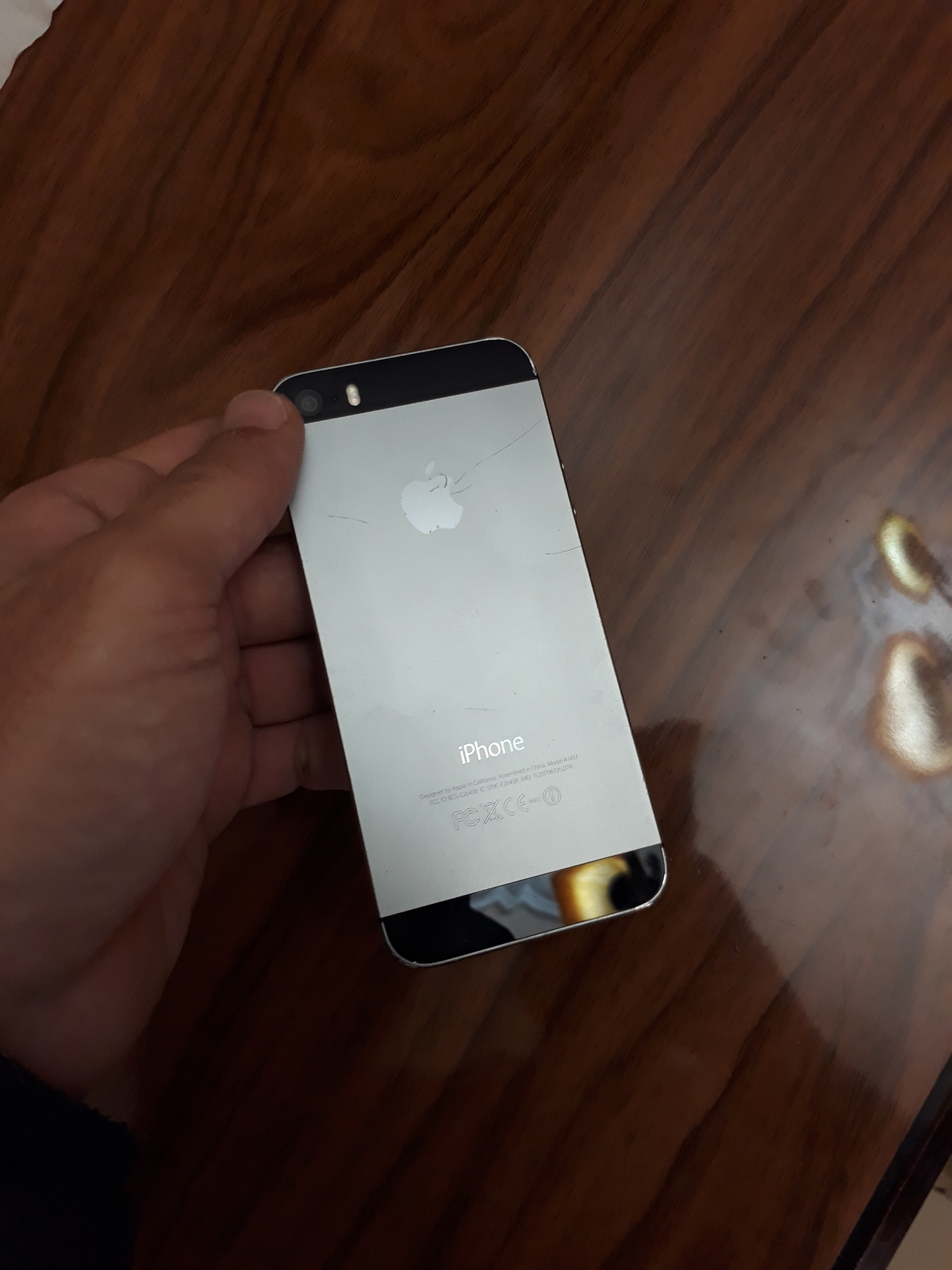 أيفون 5s للبيع او البدل مع دفع فرقيه 16 جيجا معاه شاحن وسماعه                                            


	 				لا تنسَ أنك شاهدت هذا الإعلان في عنكبوت...