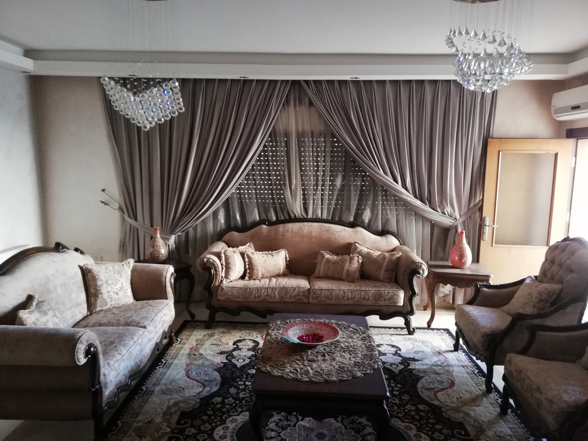 Furnitured apartment in excellent condition for rent                                            


	 				لا تنسَ أنك شاهدت هذا الإعلان في عنكبوت...