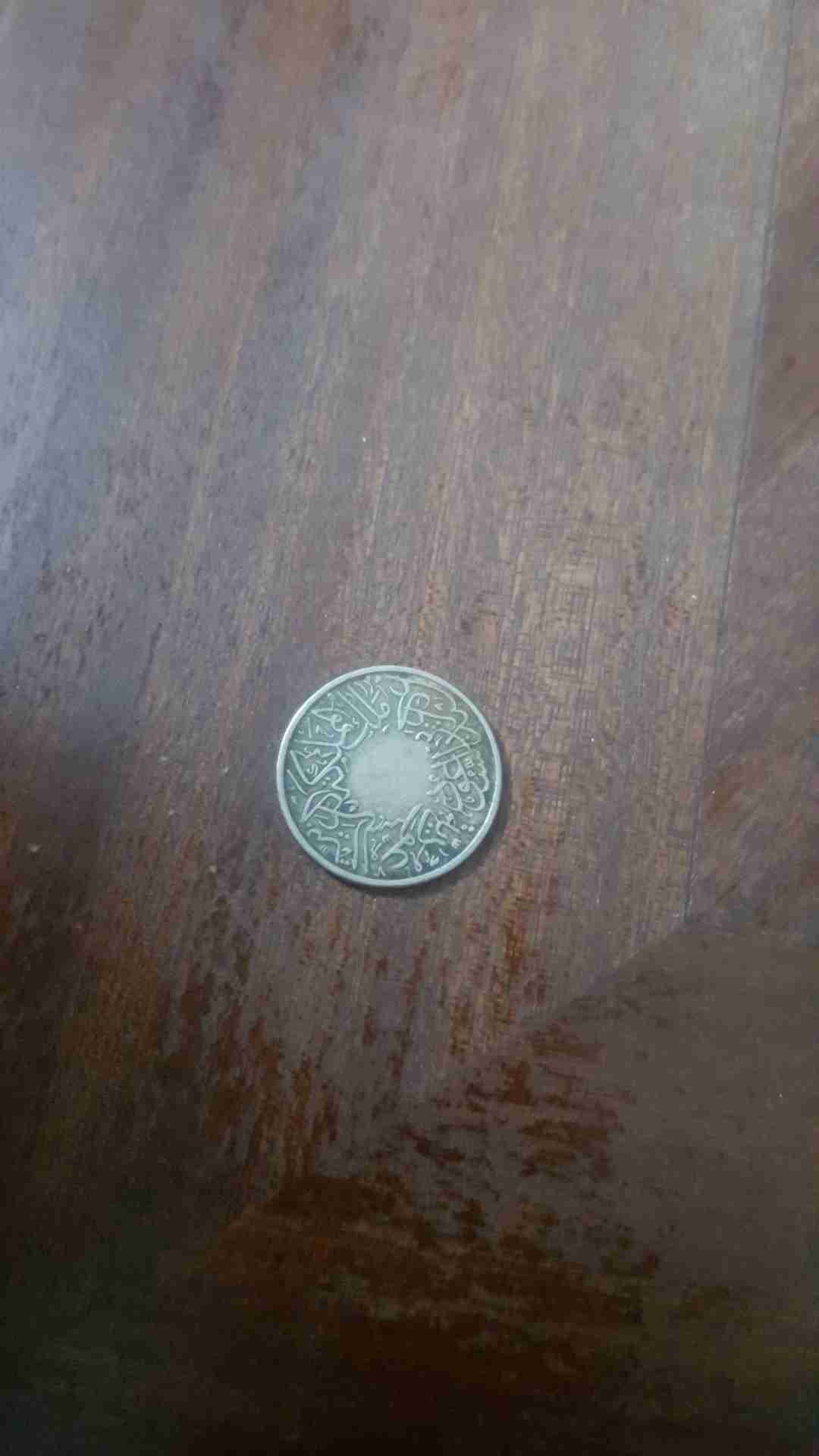 قرش سعودي سنه1356ه
لا تنسَ أنك شاهدت هذا الإعلان في عنكبوت
قرش سعودي سنه1356ه للبيع...........