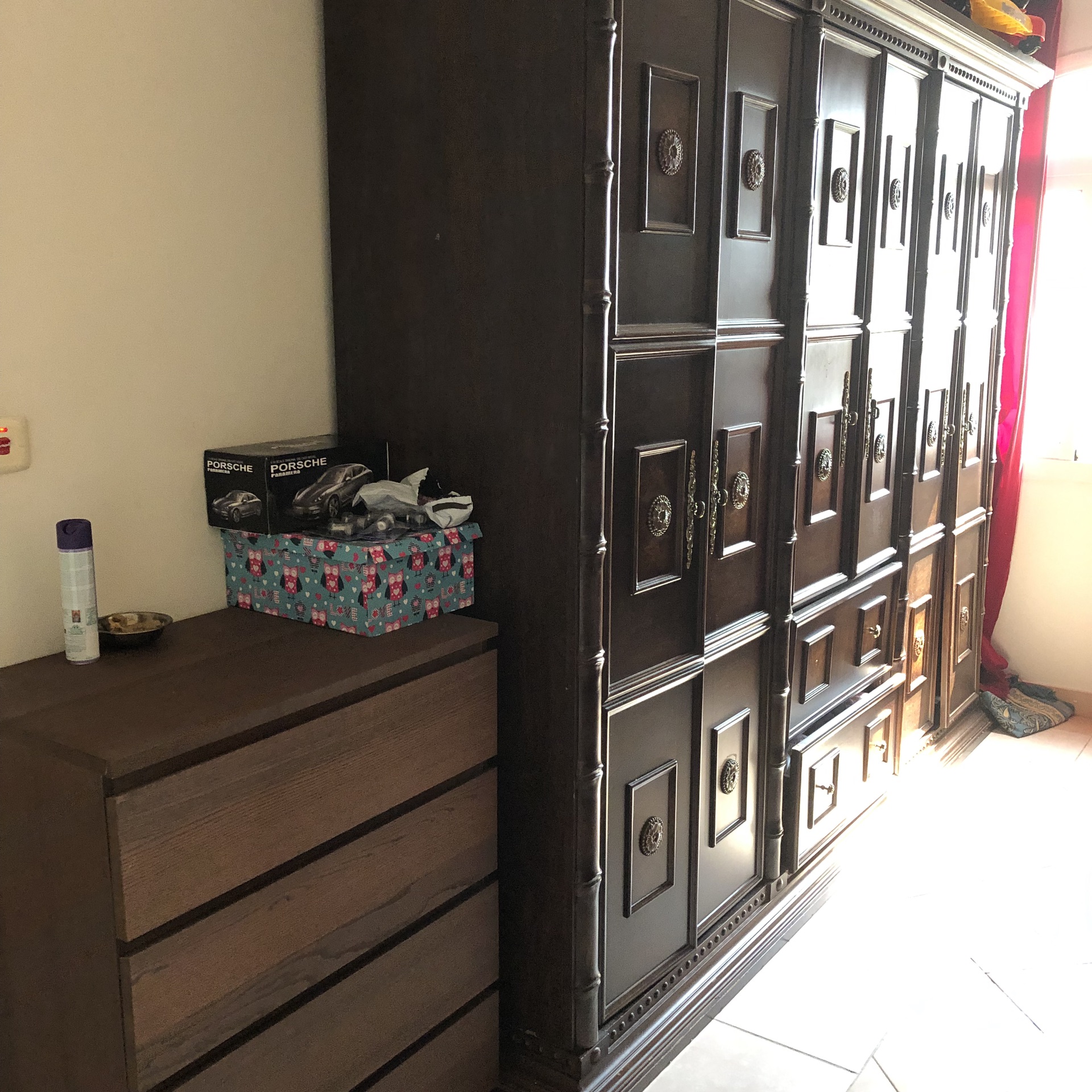 عفش بيت كامل للبيع
لا تنسَ أنك شاهدت هذا الإعلان في عنكبوت
غرفة نوم غرفة شباب غرفة بنات ثلاجة...