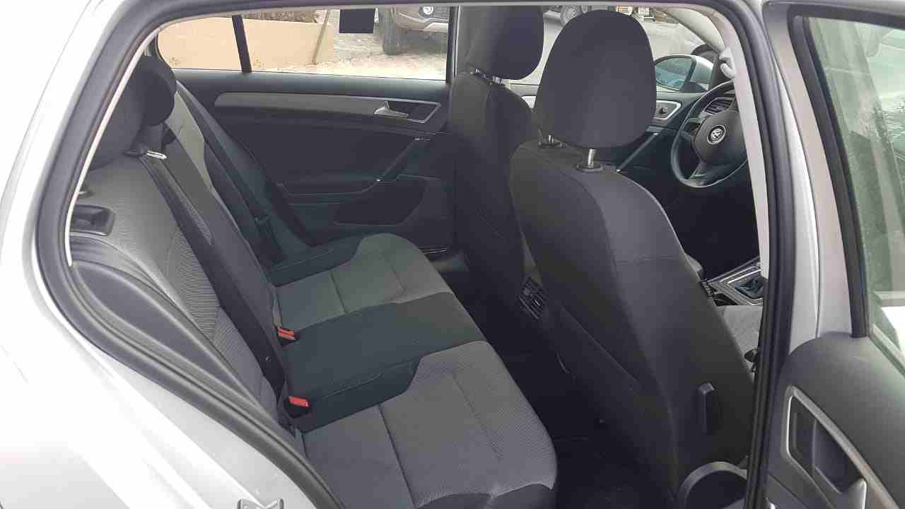 VOLKSWAGEN E-GOLF 2015 SILVER
لا تنسَ أنك شاهدت هذا الإعلان في عنكبوت
2015 جولف كهرباء E Golf SE...