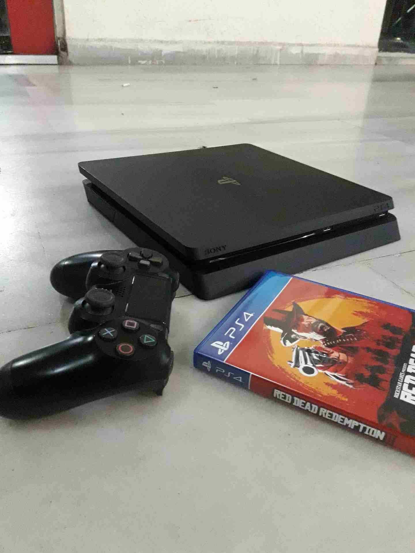 بلايستيشن 4 slim  مع لعبة red dead 2                                            


	 				لا تنسَ أنك شاهدت هذا الإعلان في عنكبوت            
	 				
                            بلايستيشن 4 slim
500...