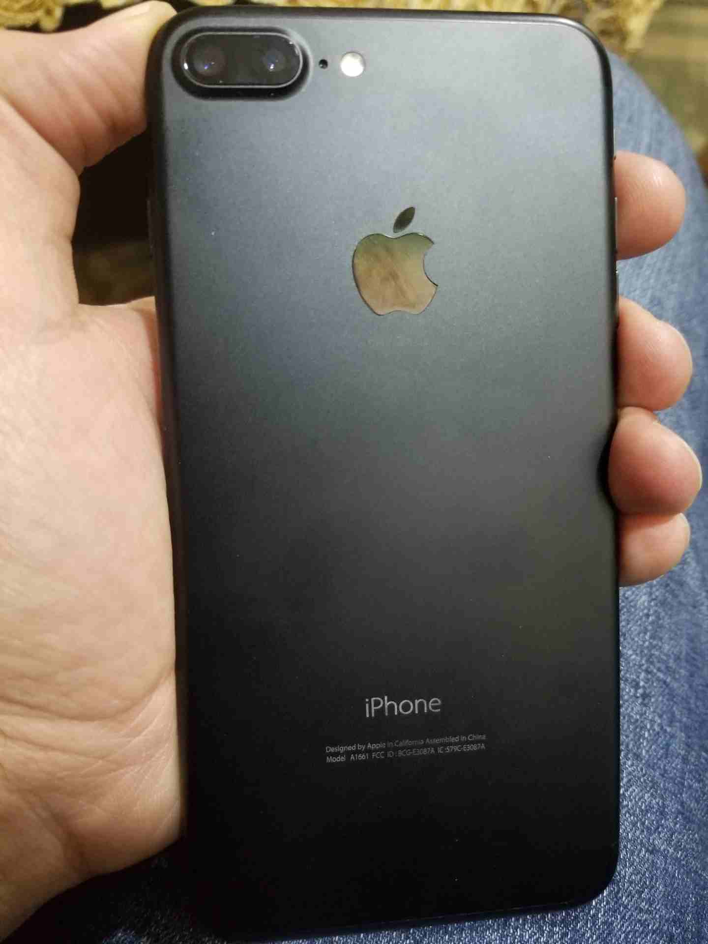 iphone7  / 32 جيجا                                            


	 				لا تنسَ أنك شاهدت هذا الإعلان في عنكبوت            
	 				
                            جهاز لون أسود ولا نقرة بحالة الوكالة...
