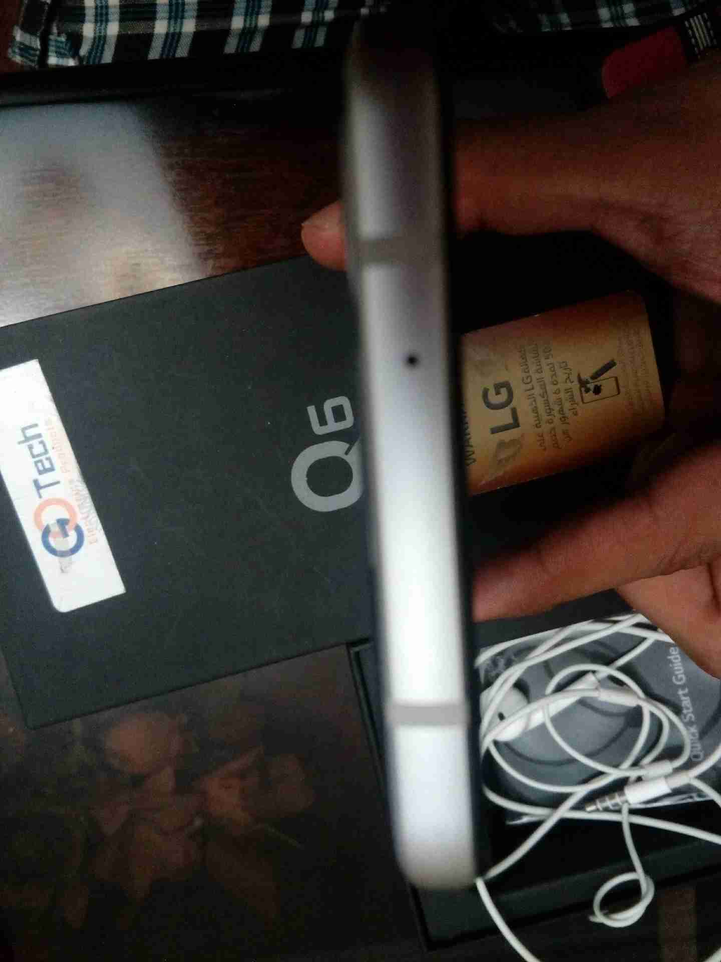 lg q6 3gram 32g بحال الوكاله
لا تنسَ أنك شاهدت هذا الإعلان في عنكبوت
ازالجهاز رائع جدا مع كرت...