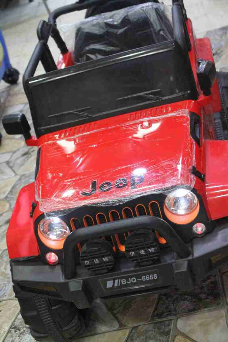 سياره شحن فل اضافات واضويه مع ريموت ابواب قابل للفتح مسجل فلاش ميموري aux 12                                            


	 				لا تنسَ أنك شاهدت هذا الإعلان في عنكبوت...
