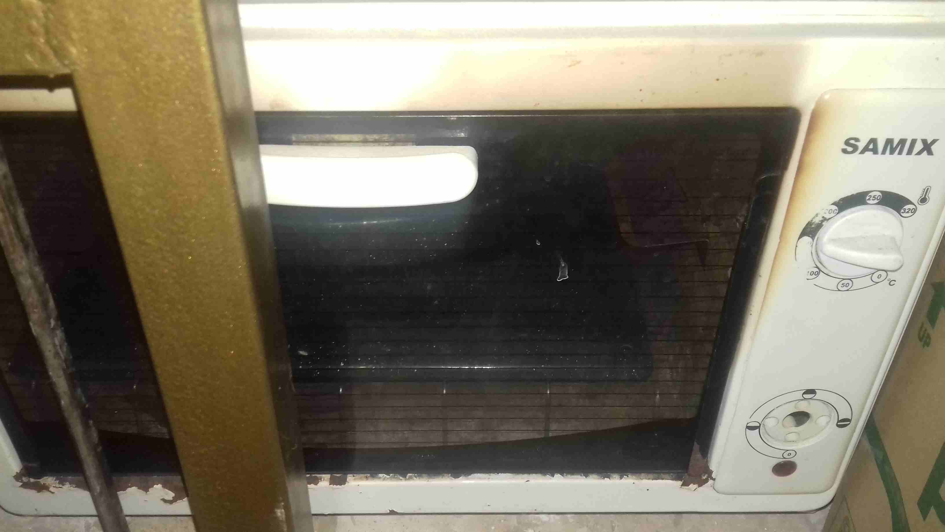 بوفيه تلفزيون شبه جديد تلفزيون دايو30 بوصه فرن كهربائي للبيع اربدفقط100دينار
لا تنسَ أنك شاهدت هذا الإعلان في عنكبوت...