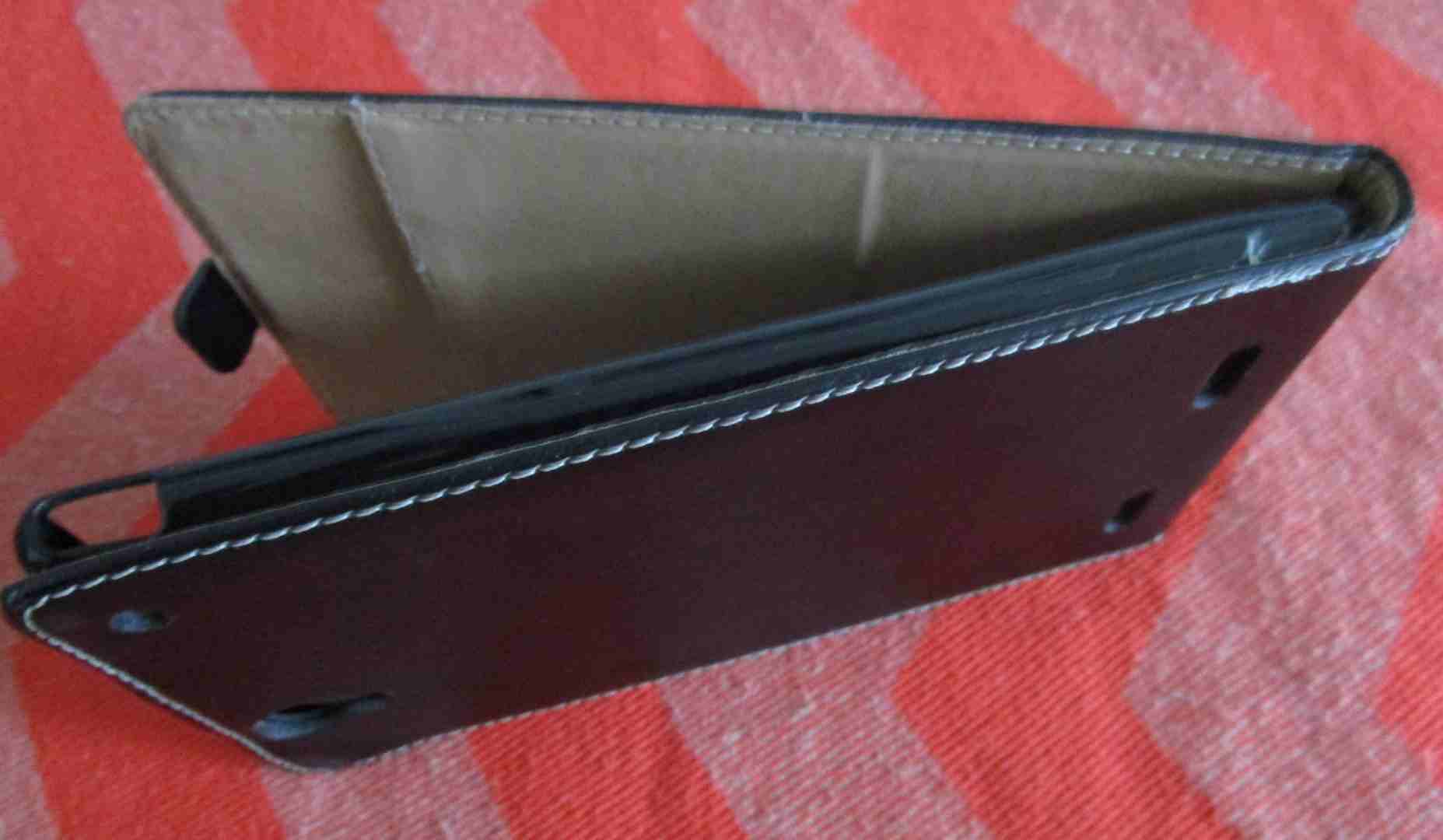 Sony Xperia T2 Ultra Dual اخو الجديد بجميع أغراضه واكسسواراته
لا تنسَ أنك شاهدت هذا الإعلان في عنكبوت...