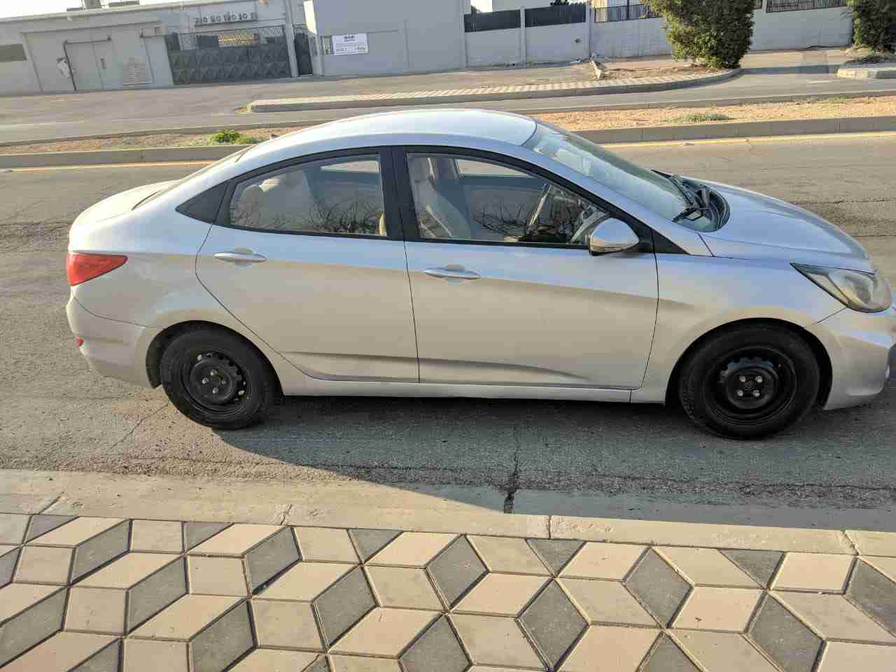 Hyundai Accent 2013
لا تنسَ أنك شاهدت هذا الإعلان في عنكبوت
هونداي اكسنت -
للبيع
فحص جديد...