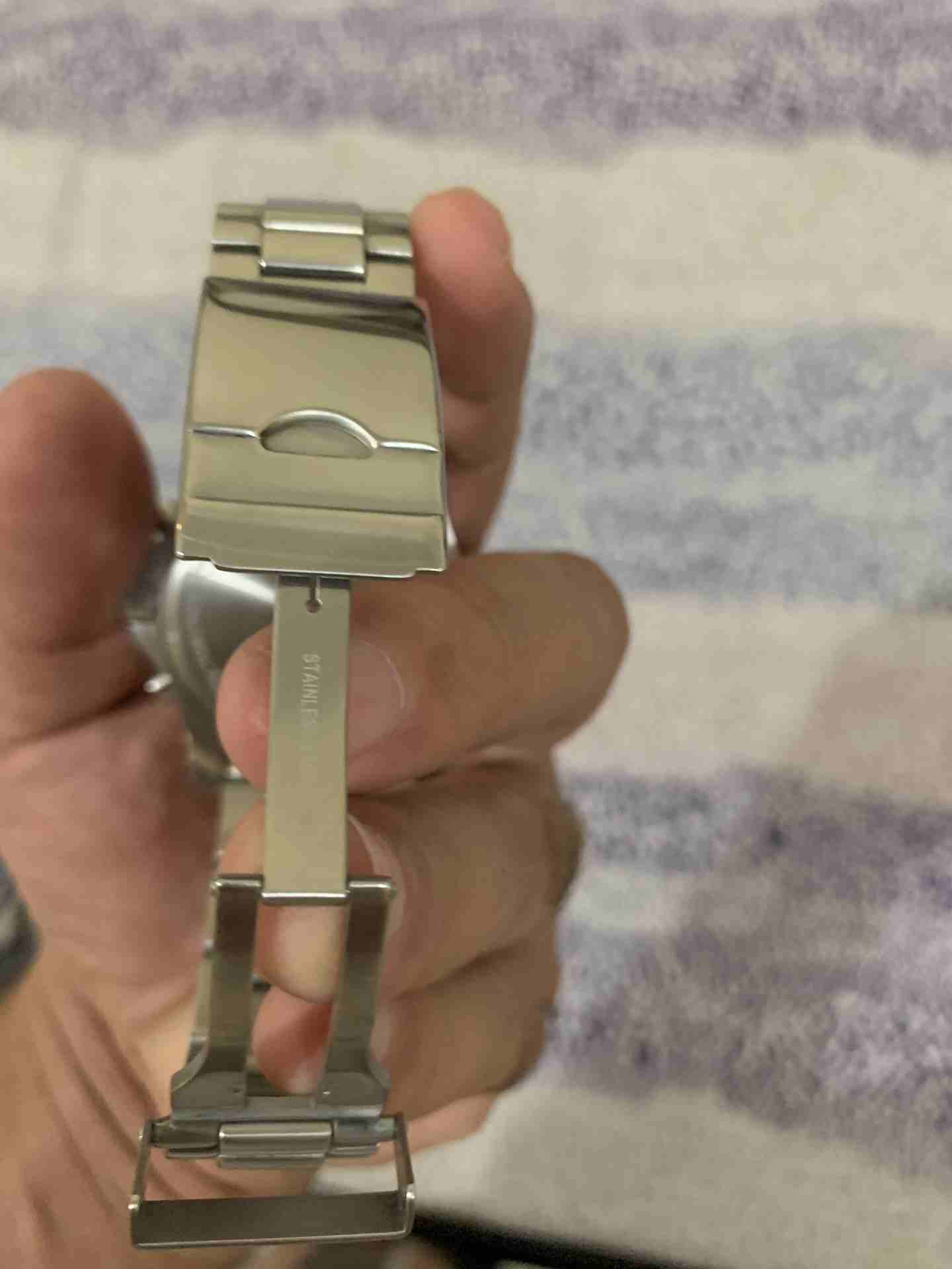 victorinox Swiss made
لا تنسَ أنك شاهدت هذا الإعلان في عنكبوت
Victorinox Swiss Army Men's Ma...