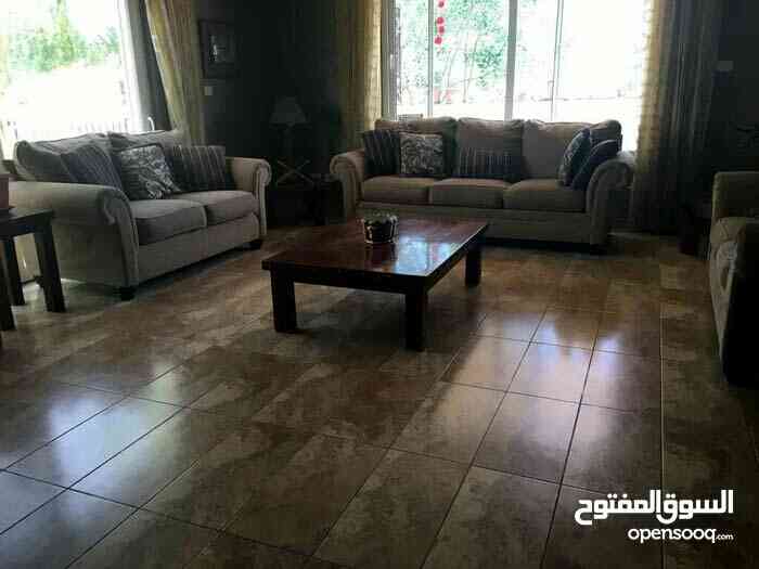الجبيهه فيلا مستقله فخمه جدا جدا موقع مميز ارض 1050م بناء 650م
لا تنسَ أنك شاهدت هذا الإعلان في عنكبوت...