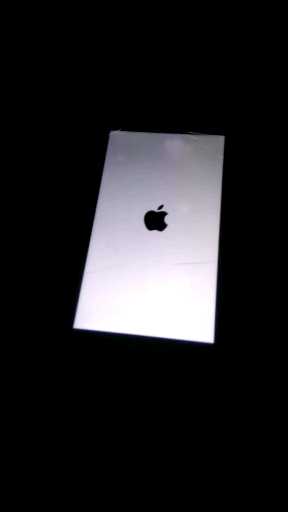 ايفون 5s                                            


	 				لا تنسَ أنك شاهدت هذا الإعلان في عنكبوت            
	 				
                                الجهاز لون ذهبي 
بدو بورد وبطاريه 
والشاشه م...