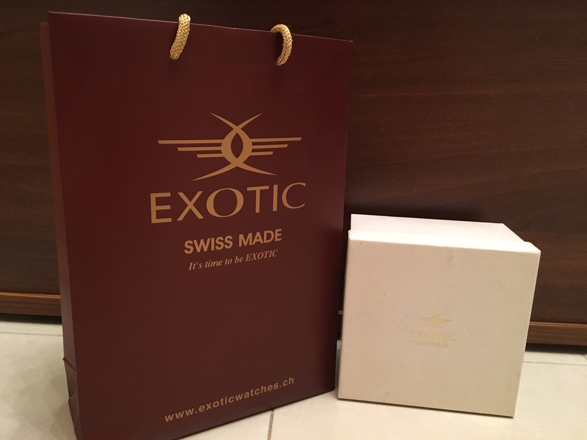 سويسرية EXOTIC ساعة
لا تنسَ أنك شاهدت هذا الإعلان في عنكبوت
ساعة سويسرية ملكية
نوع EXOTIC
SWI...