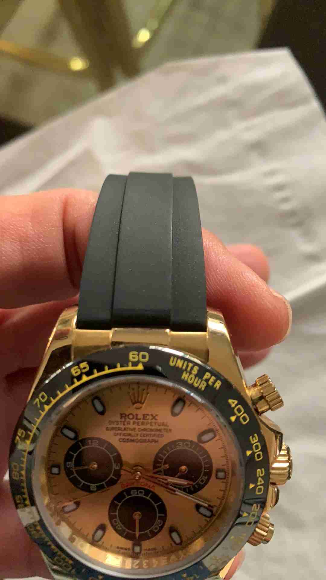 صنف اول مستعمله 3 مرات
لا تنسَ أنك شاهدت هذا الإعلان في عنكبوت
Rolex yacht master rose gold...