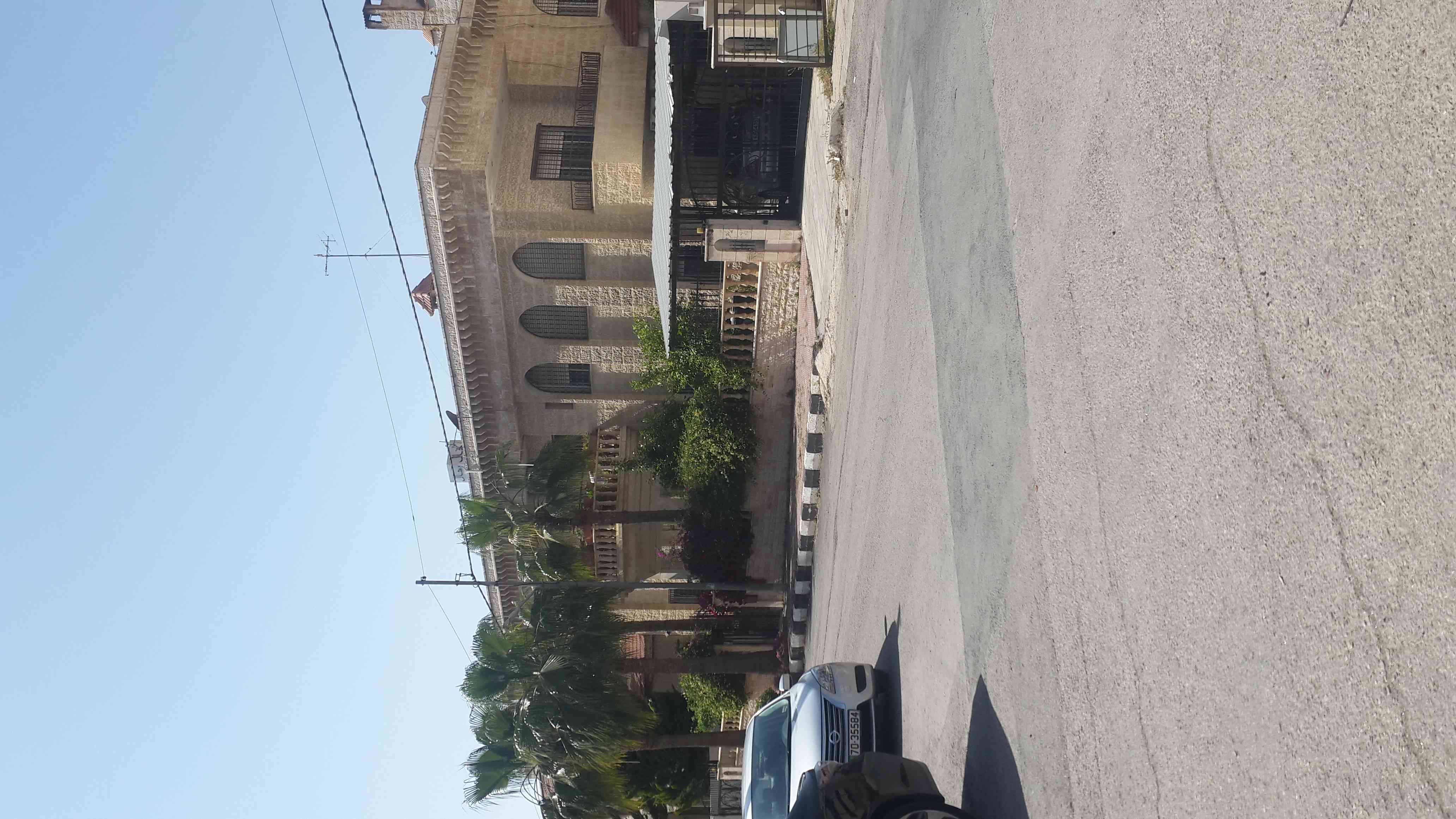 ام اذينه فيلا مستقله موقع مميز ارض 500م بناء 550م بسعر مغري
لا تنسَ أنك شاهدت هذا الإعلان في عنكبوت...