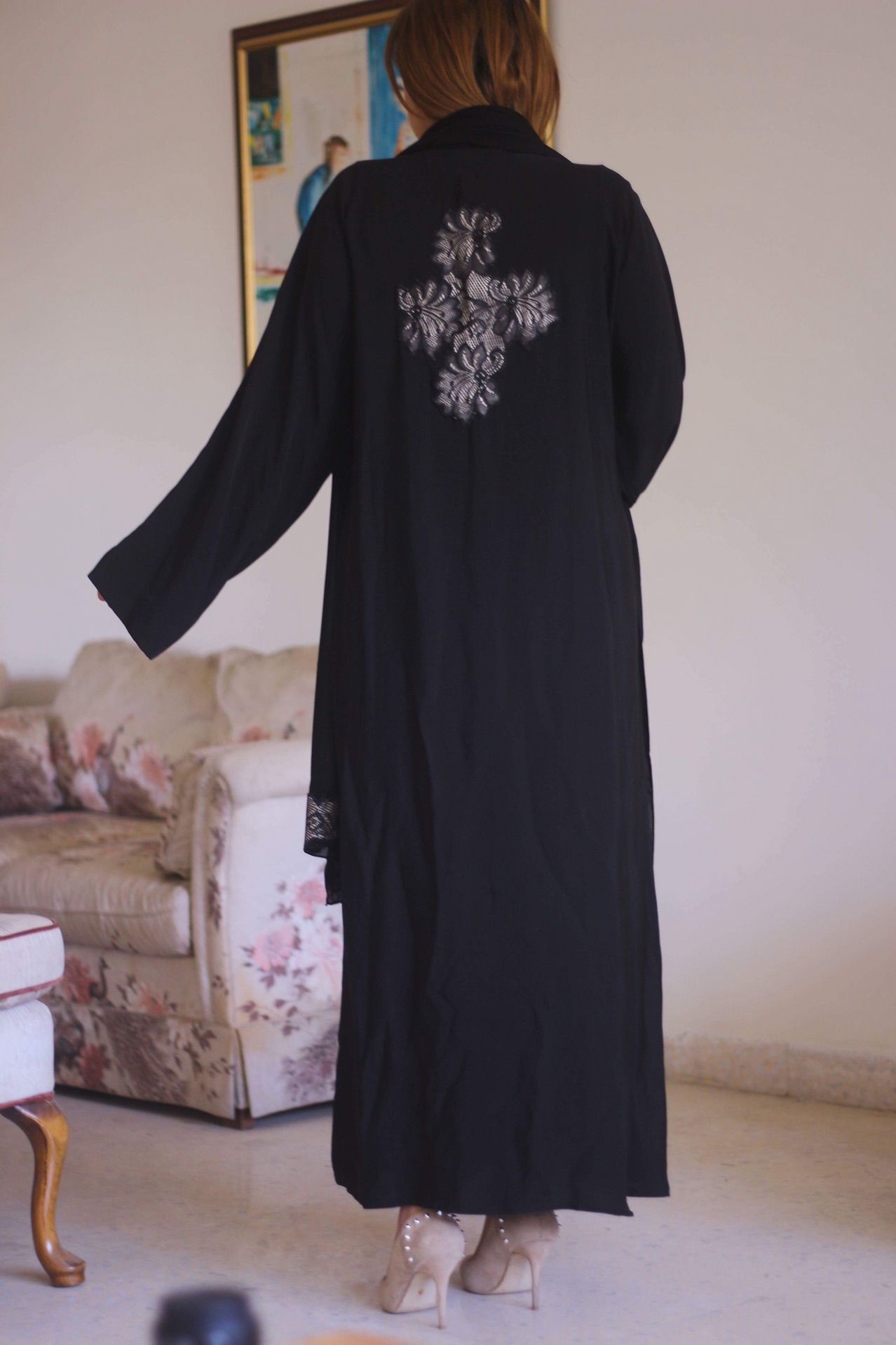 New handmade abayas by a saudi designer. عبايات فخمة من مصممة سعودية
لا تنسَ أنك شاهدت هذا الإعلان في عنكبوت...