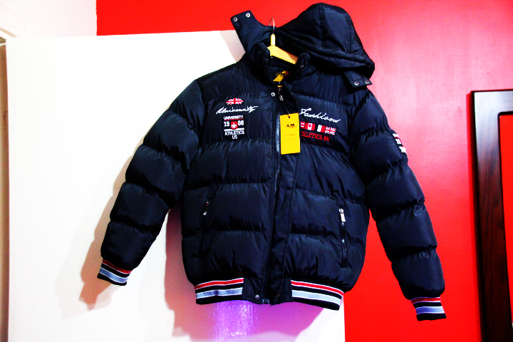 جاكيت اطفال شتوي مبطن بطاقية جديد للبيع KIDS WINTER JACKET with cap NEW FOR                                            


	 				لا تنسَ أنك شاهدت هذا الإعلان في عنكبوت...