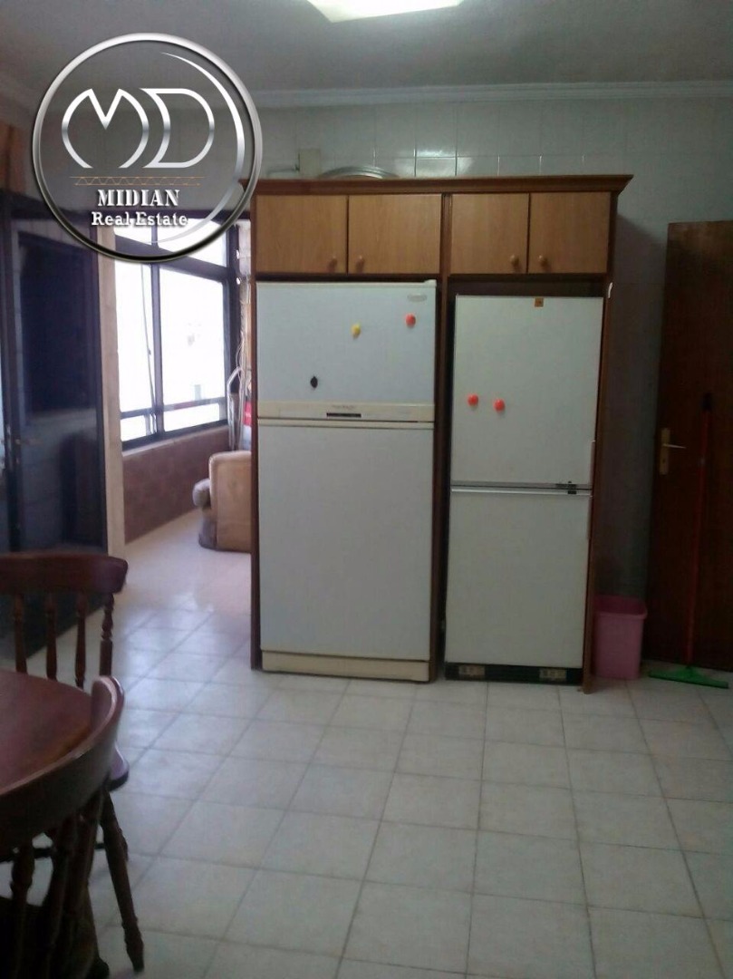 شقه طابقية مفروشه للبيع او للايجار ام اذينه خلف زاد الخير 250م طابق ثالث .
لا تنسَ أنك شاهدت هذا الإعلان في عنكبوت...