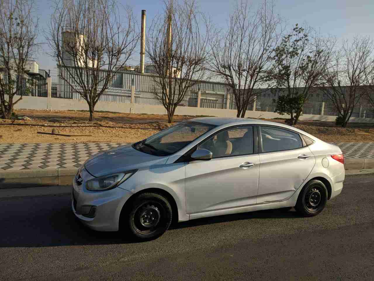 Hyundai Accent 2013
لا تنسَ أنك شاهدت هذا الإعلان في عنكبوت
هونداي اكسنت -
للبيع
فحص جديد...