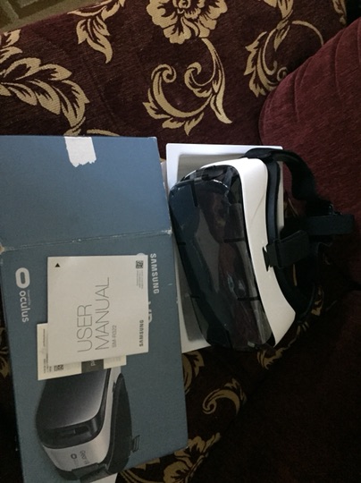 نظارة VR Samsung وكالة بالكرتونة                                            


	 				لا تنسَ أنك شاهدت هذا الإعلان في عنكبوت            
	 				
                                نظارة الواقع الافترا...