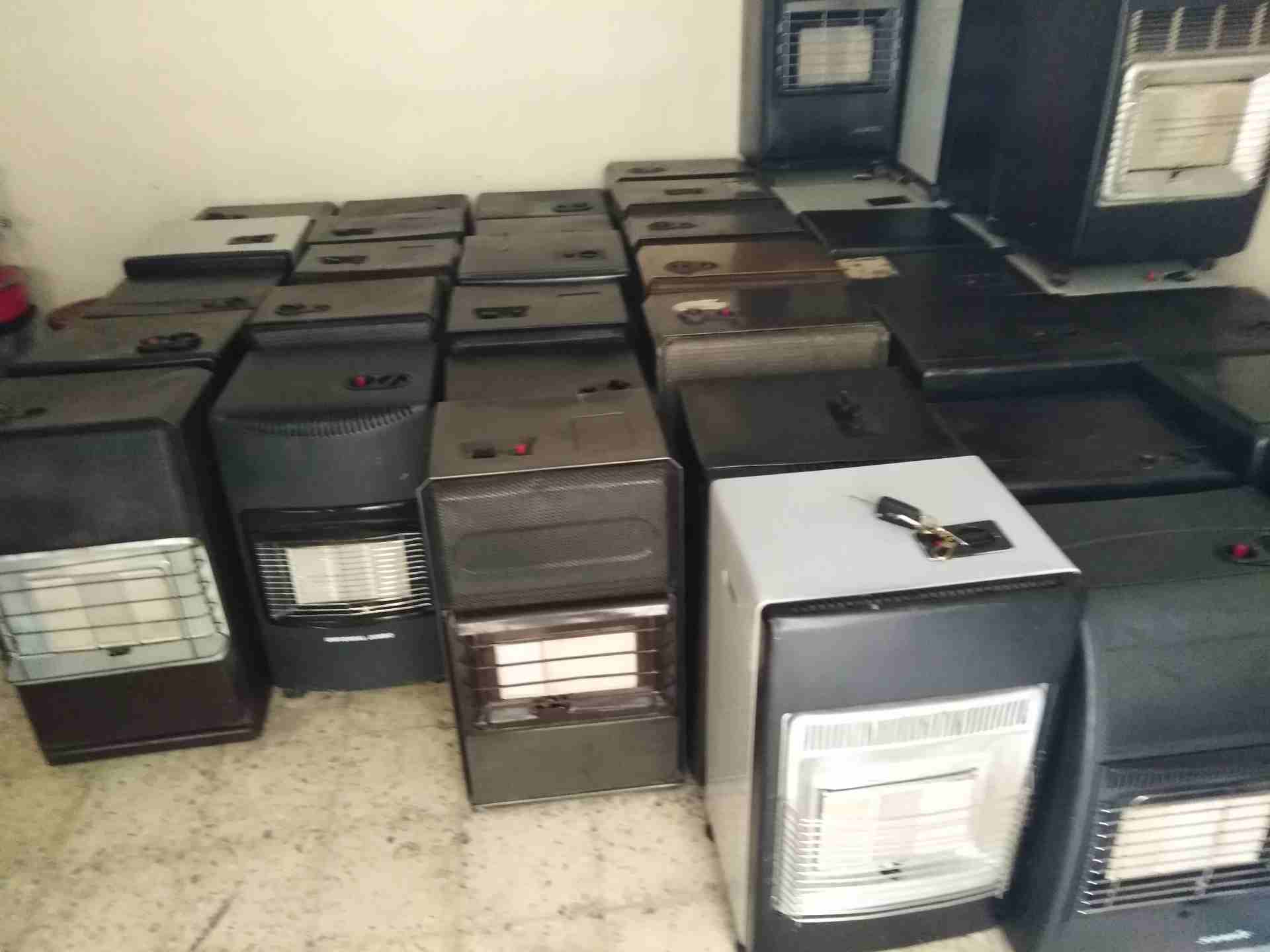 صوبات غاز وكاز مجددة بحالة الوكالة السعر لصوبات الغاز 25 د والسعر للكاز 20 د
لا تنسَ أنك شاهدت هذا الإعلان في عنكبوت...