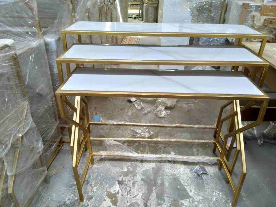 السلام عليكم ورحمه الله وبركاته .... يسر شركه بصمه فجر ان تقدم لكم اعمال ديكور الحديدوالخشب
لا تنسَ أنك شاهدت هذا الإعلان في عنكبوت...