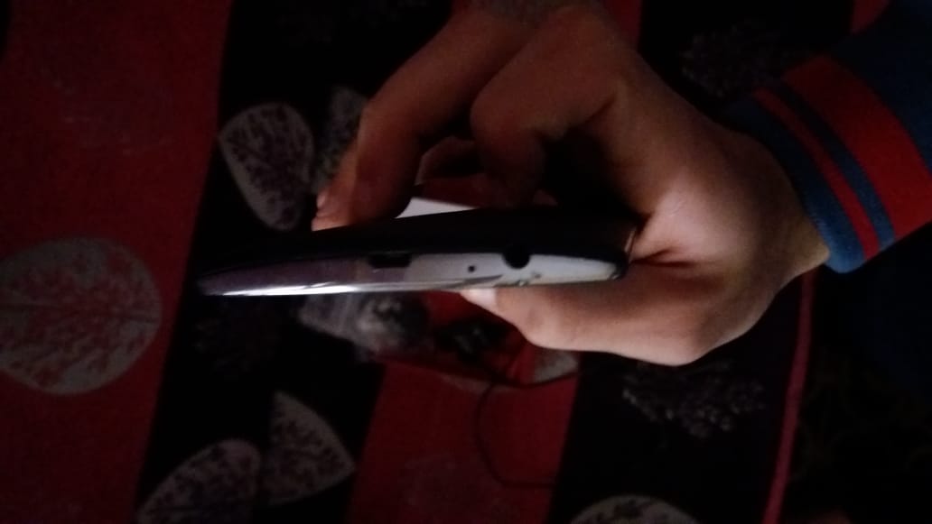lg g4 النسخة الكورية                                            


	 				لا تنسَ أنك شاهدت هذا الإعلان في عنكبوت            
	 				
                                LG g4 معاه كل حاجته بالشاحن والس...