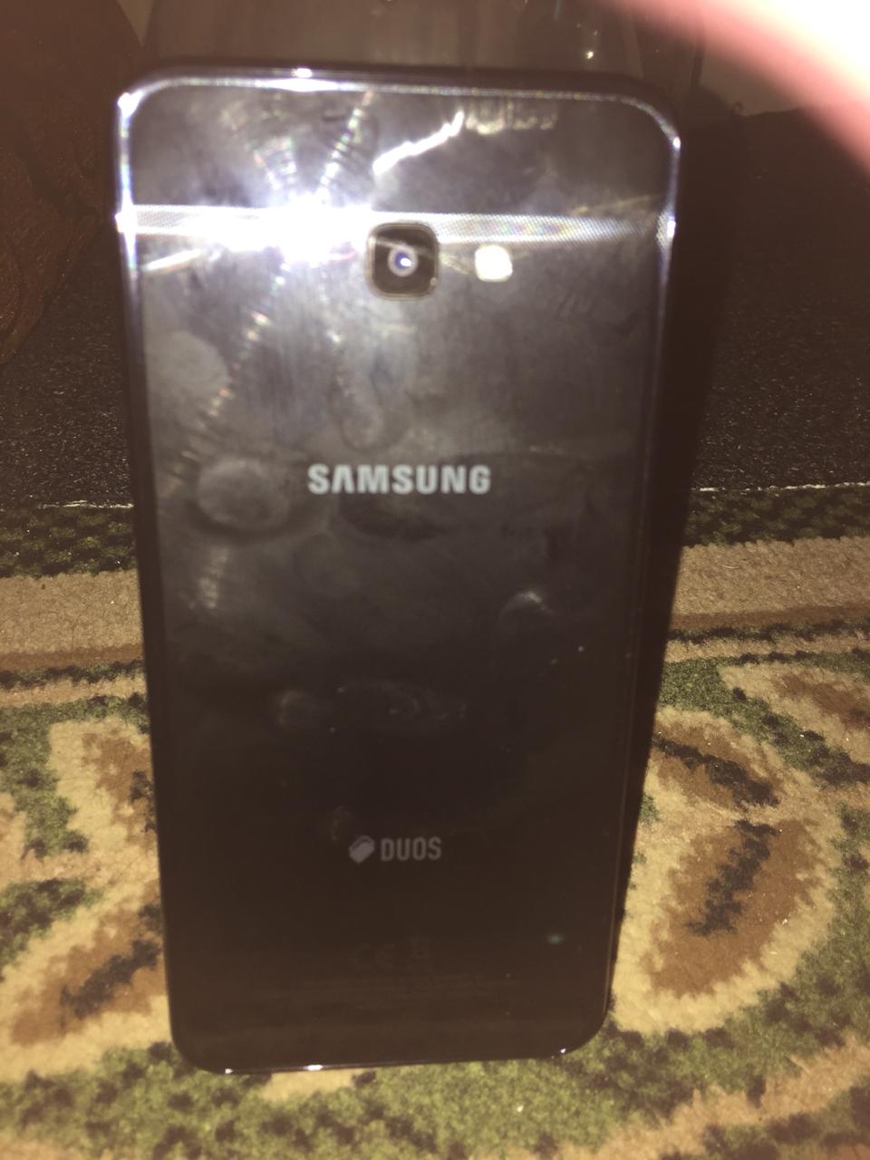 Samsung J 4plus استعمال شخصي مع شاحن وسماعات                                            


	 				لا تنسَ أنك شاهدت هذا الإعلان في عنكبوت            
	 				
                                استعمال...