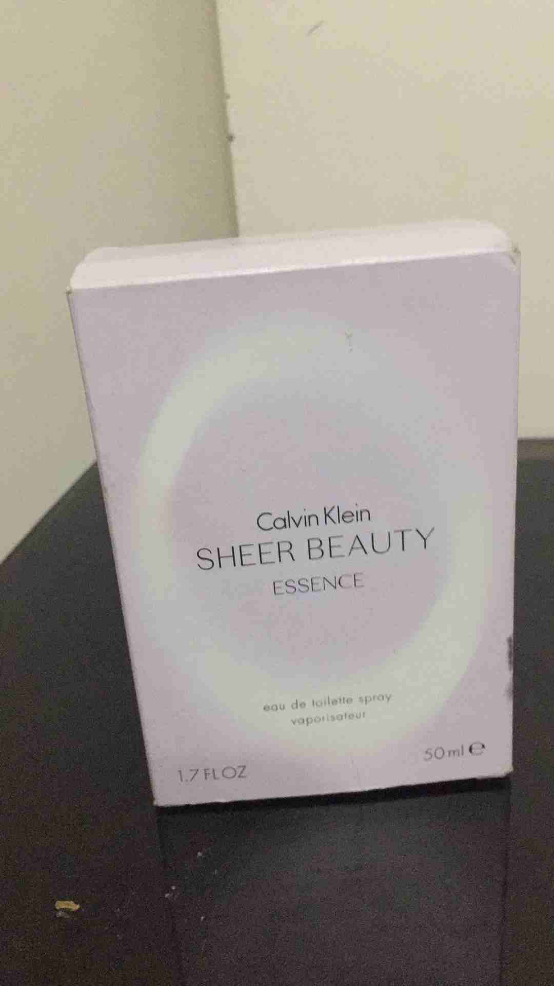 عطر من امريكا
لا تنسَ أنك شاهدت هذا الإعلان في عنكبوت
Calvin Klein عطر من امريكا...