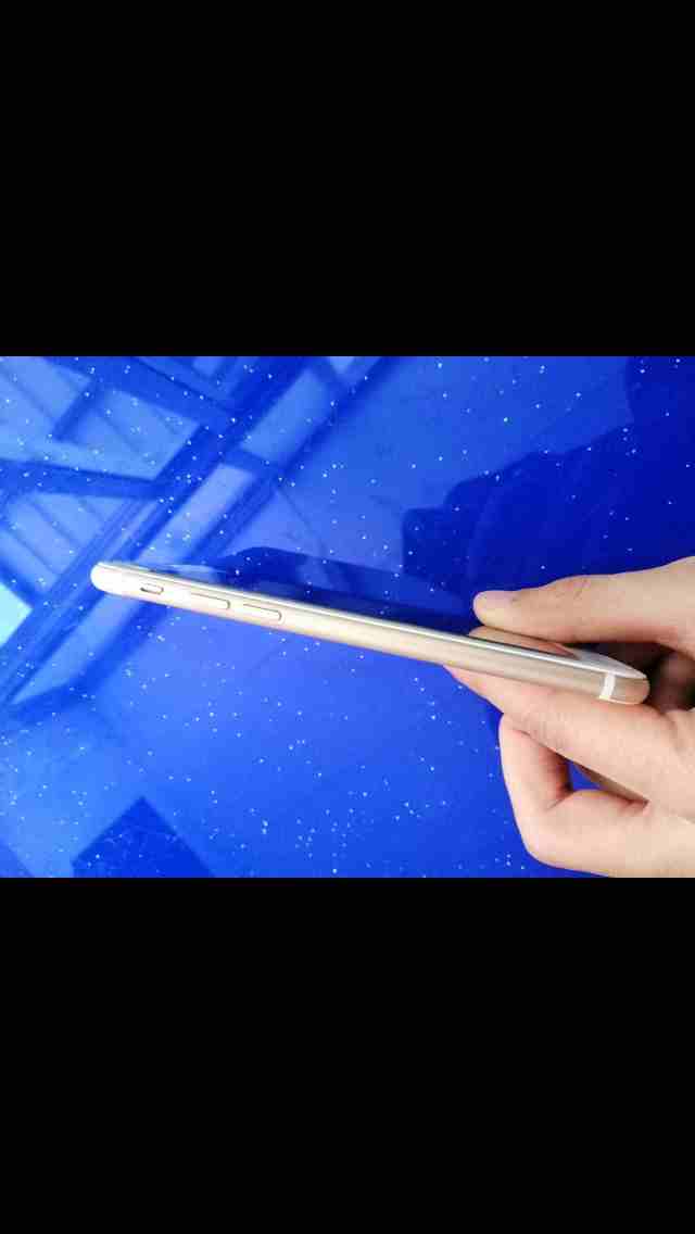 ايفون 6s
لا تنسَ أنك شاهدت هذا الإعلان في عنكبوت
الجهاز ما فيه ولا شخط
بس بدو شاشة والشاشة مش غا...