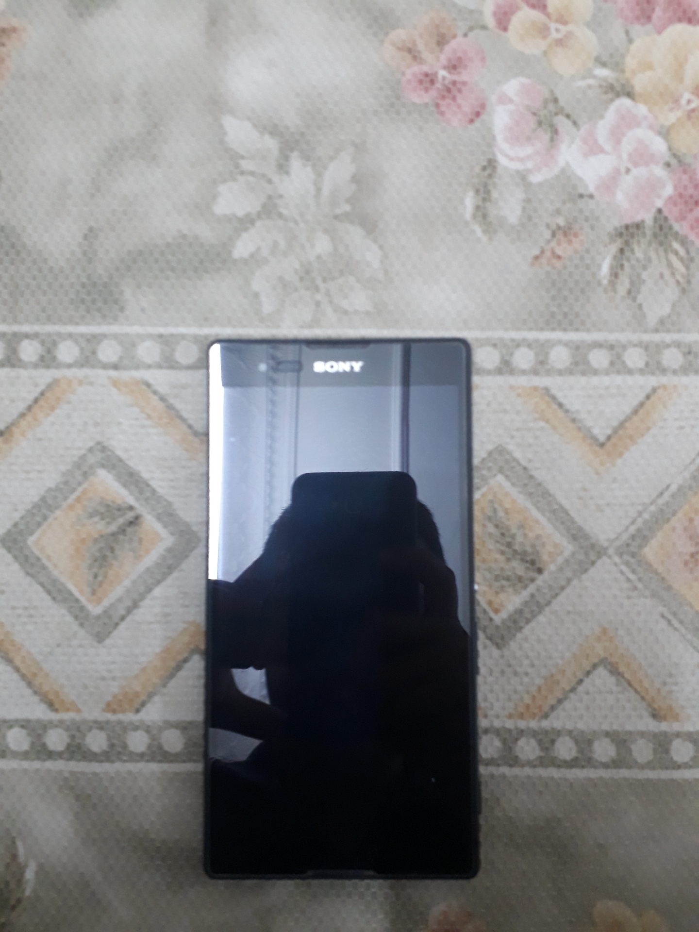 sony Xperia T2 Dual in very neat condition.                                            


	 				لا تنسَ أنك شاهدت هذا الإعلان في عنكبوت            
	 				
                                very neat...