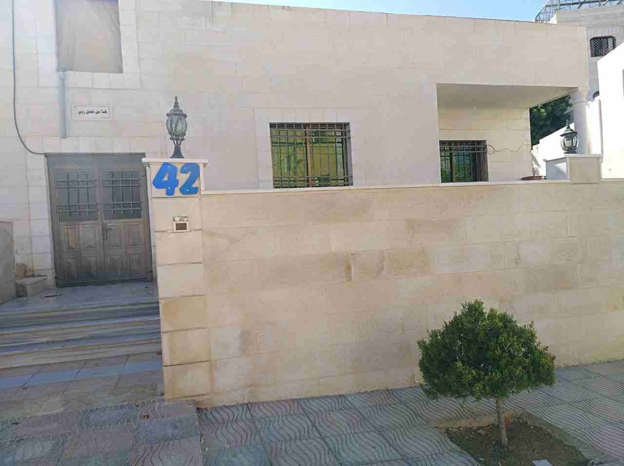 شقة طابق ارضي للبيع
لا تنسَ أنك شاهدت هذا الإعلان في عنكبوت
المساحه 90 متر
طابق ارضي
معها حديقة...